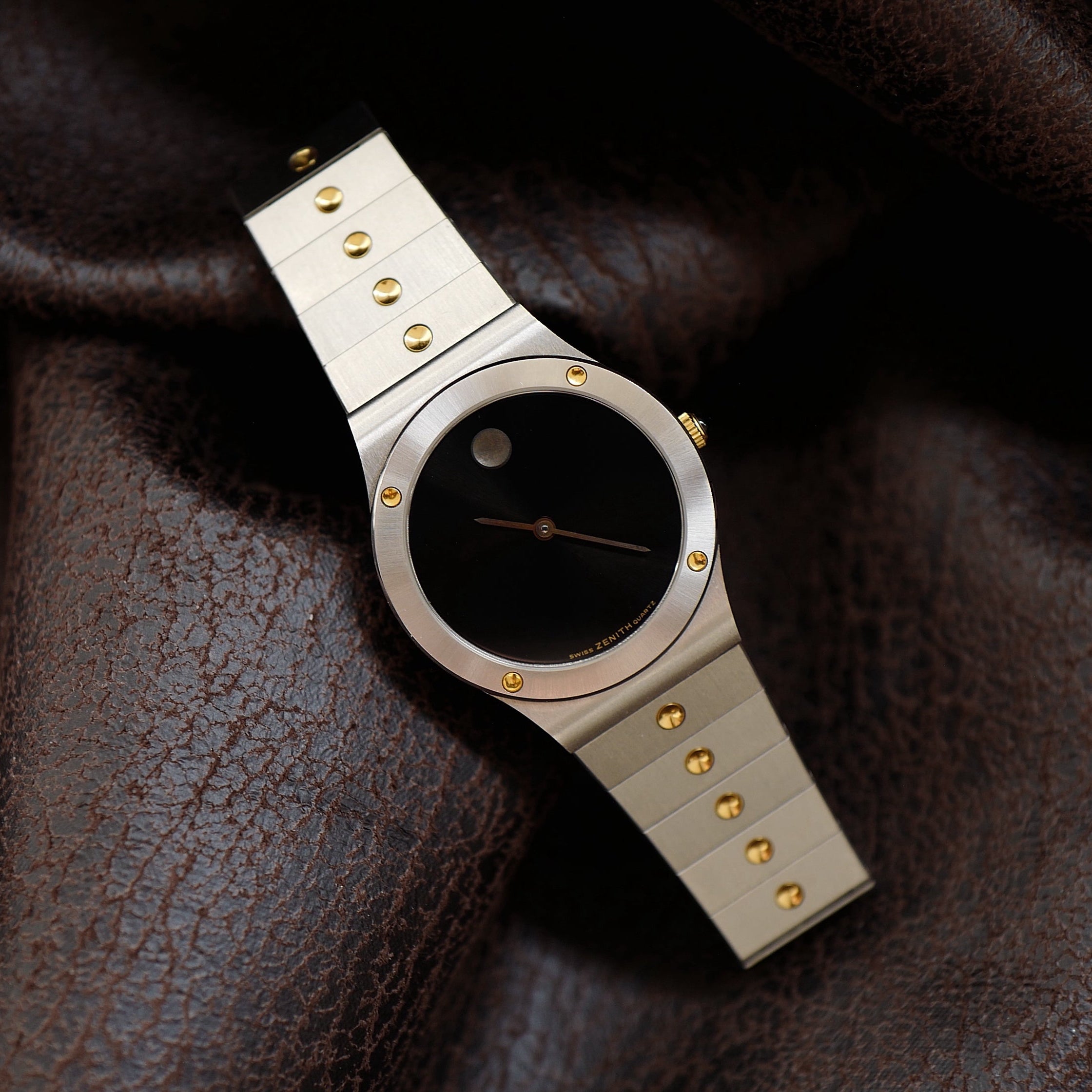 Montre Zenith Museum George Horwitt avec cadran épuré, boîtier en acier inoxydable et bracelet en cuir noir.