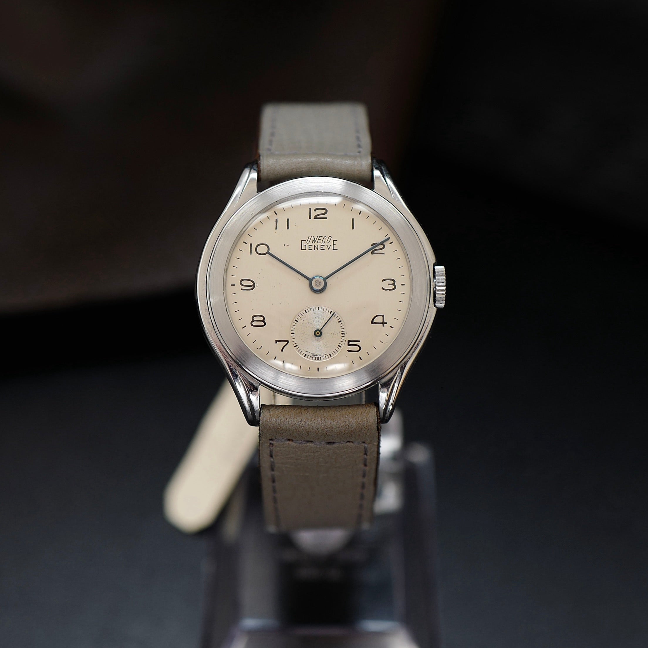 Uweco Genève Small Second (Universal Watch Company) N.O.S 1936