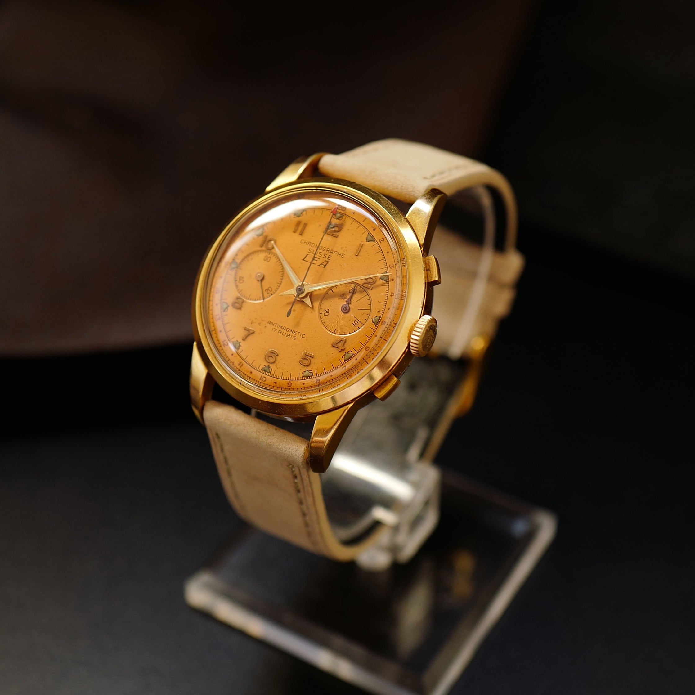 Chronographe Suisse Léa Salmon Dial - 1950's