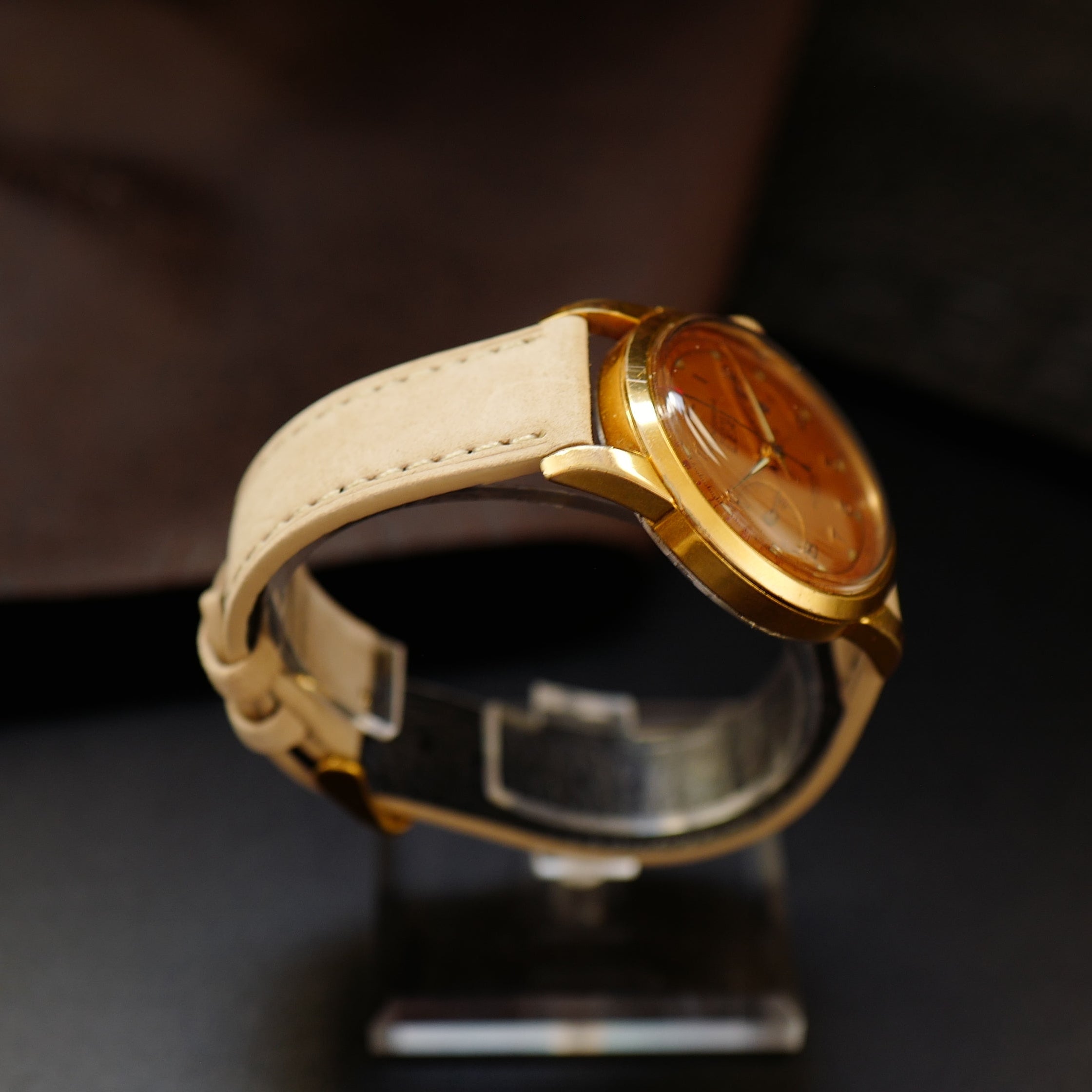 Chronographe Suisse Léa Salmon Dial - 1950's