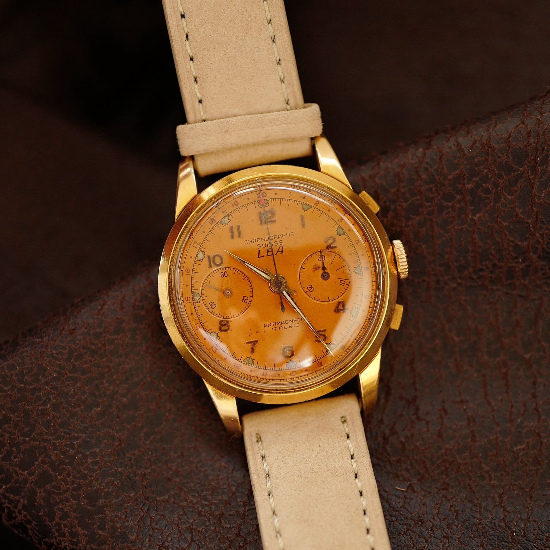 Chronographe Suisse Léa Salmon Dial - 1950's