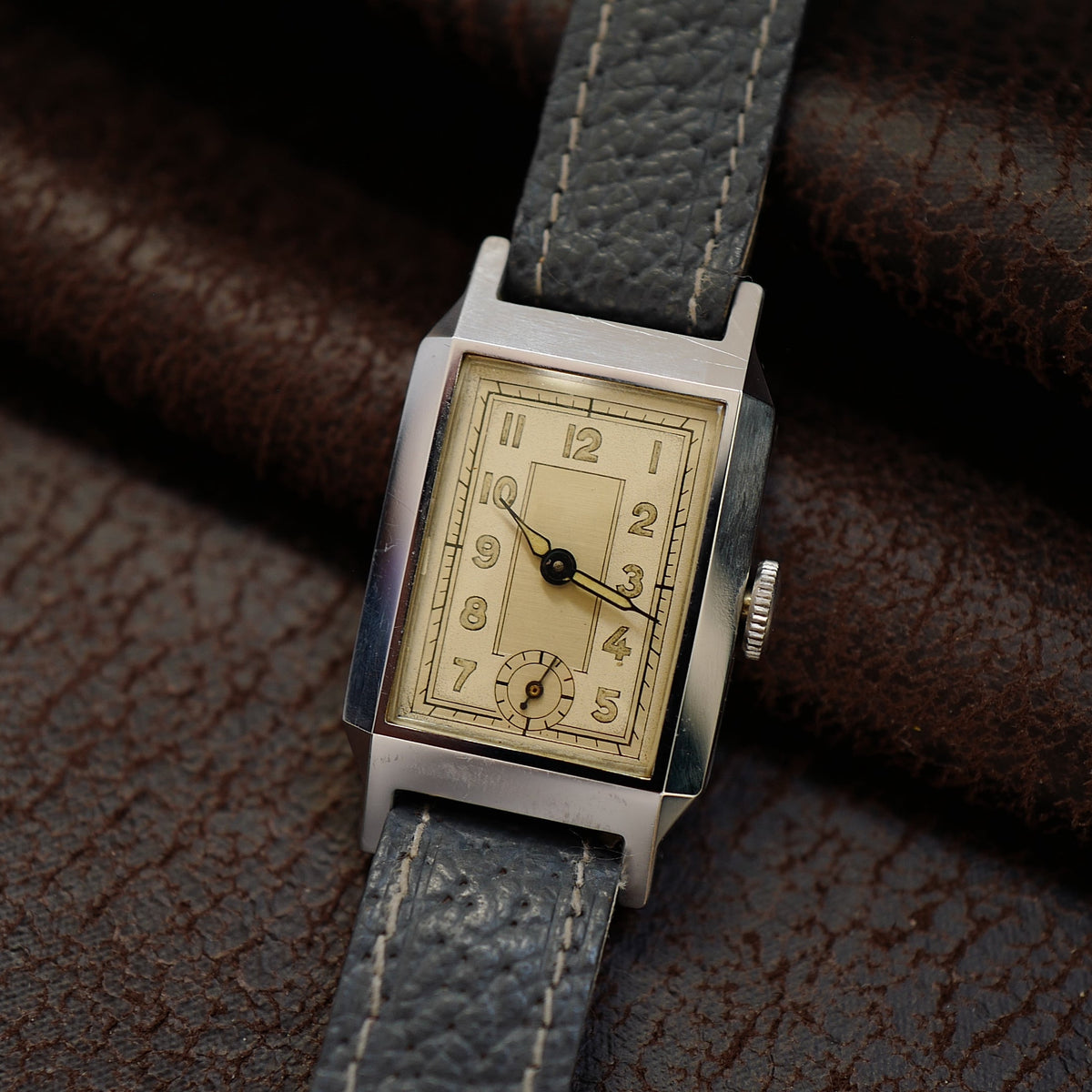 Mesa Type Tank Two Tone - Art Deco 1930’s