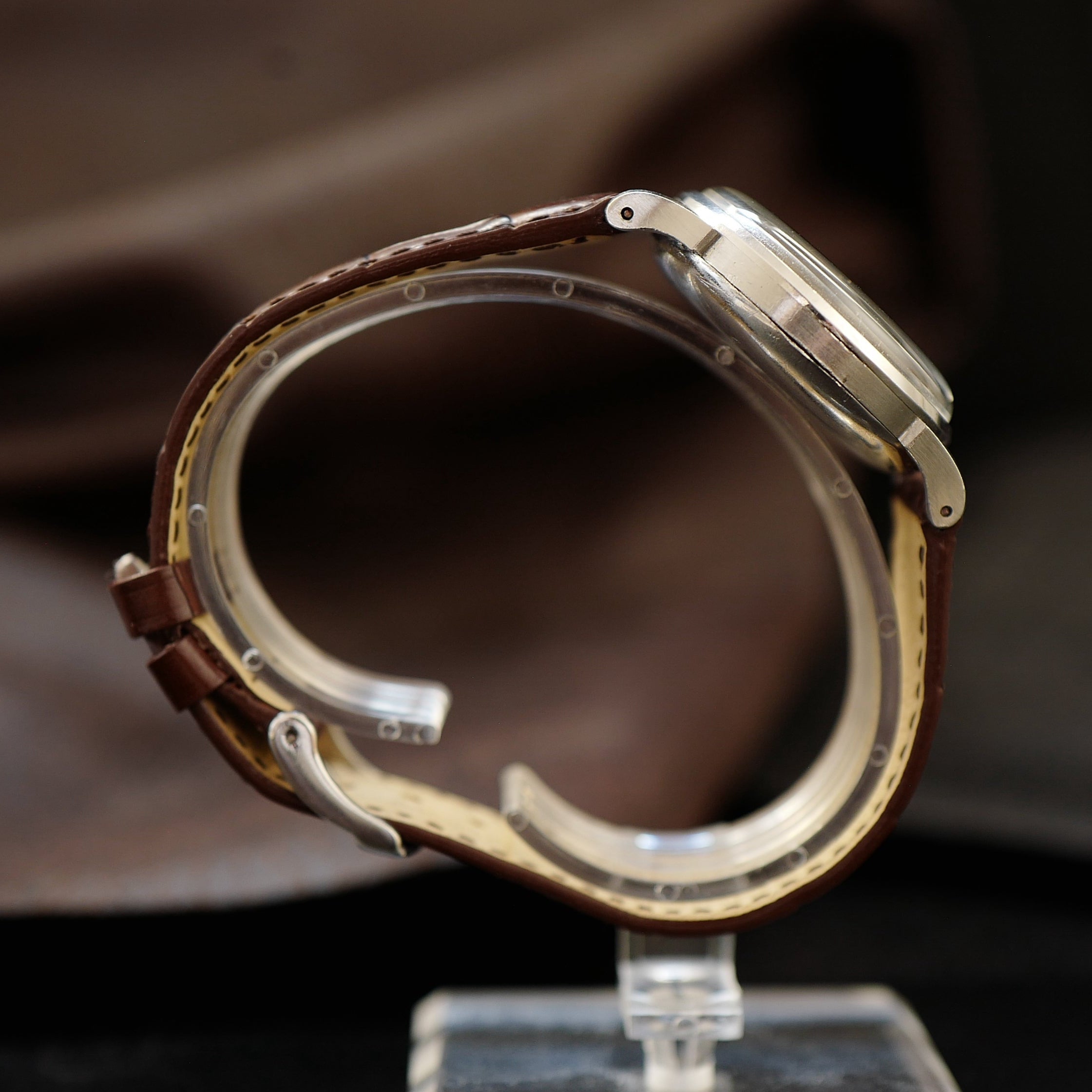 Omega Chronograph Faceted Lugs 1940s - (2276-1) 27CHRO