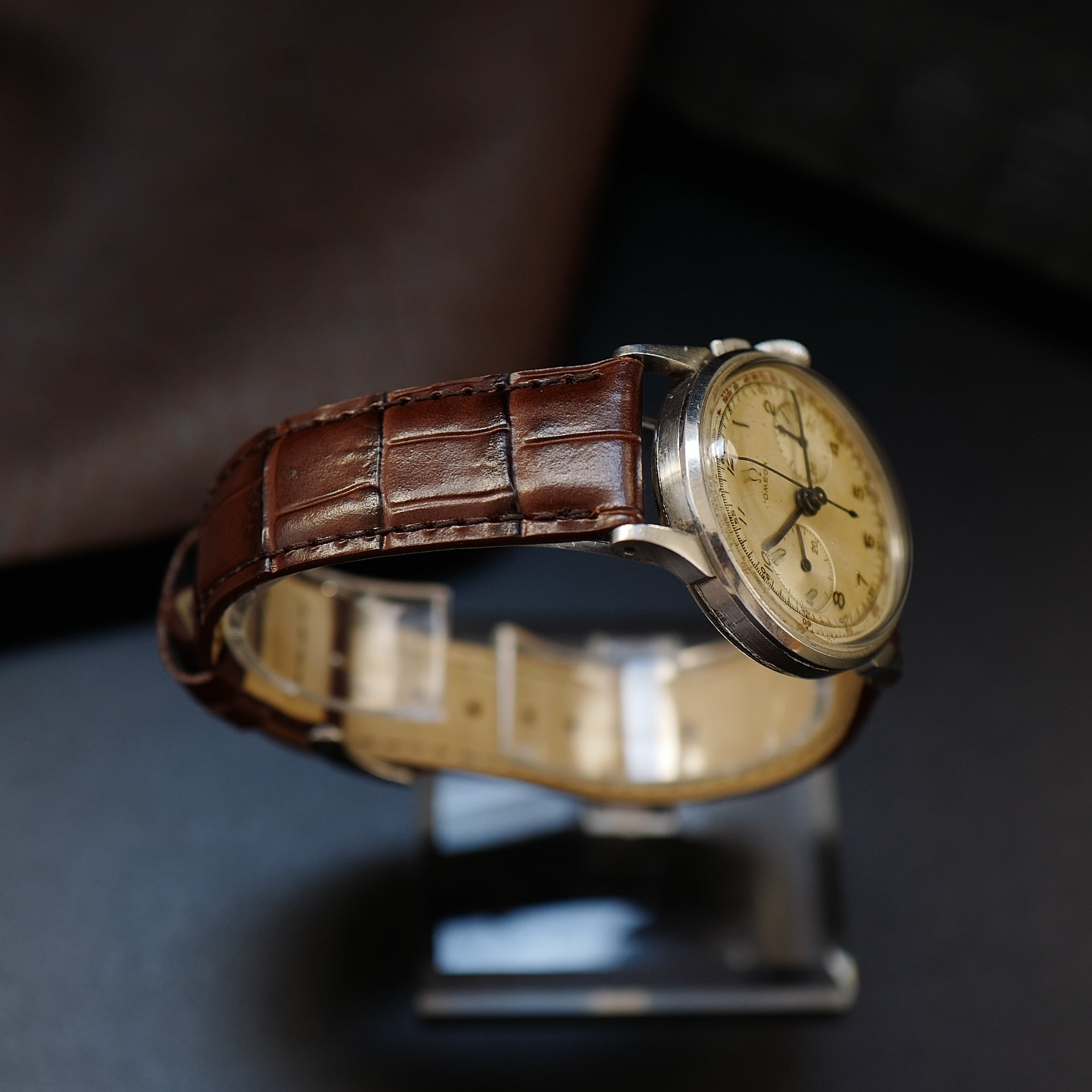 Omega Chronograph Faceted Lugs 1940s - (2276-1) 27CHRO