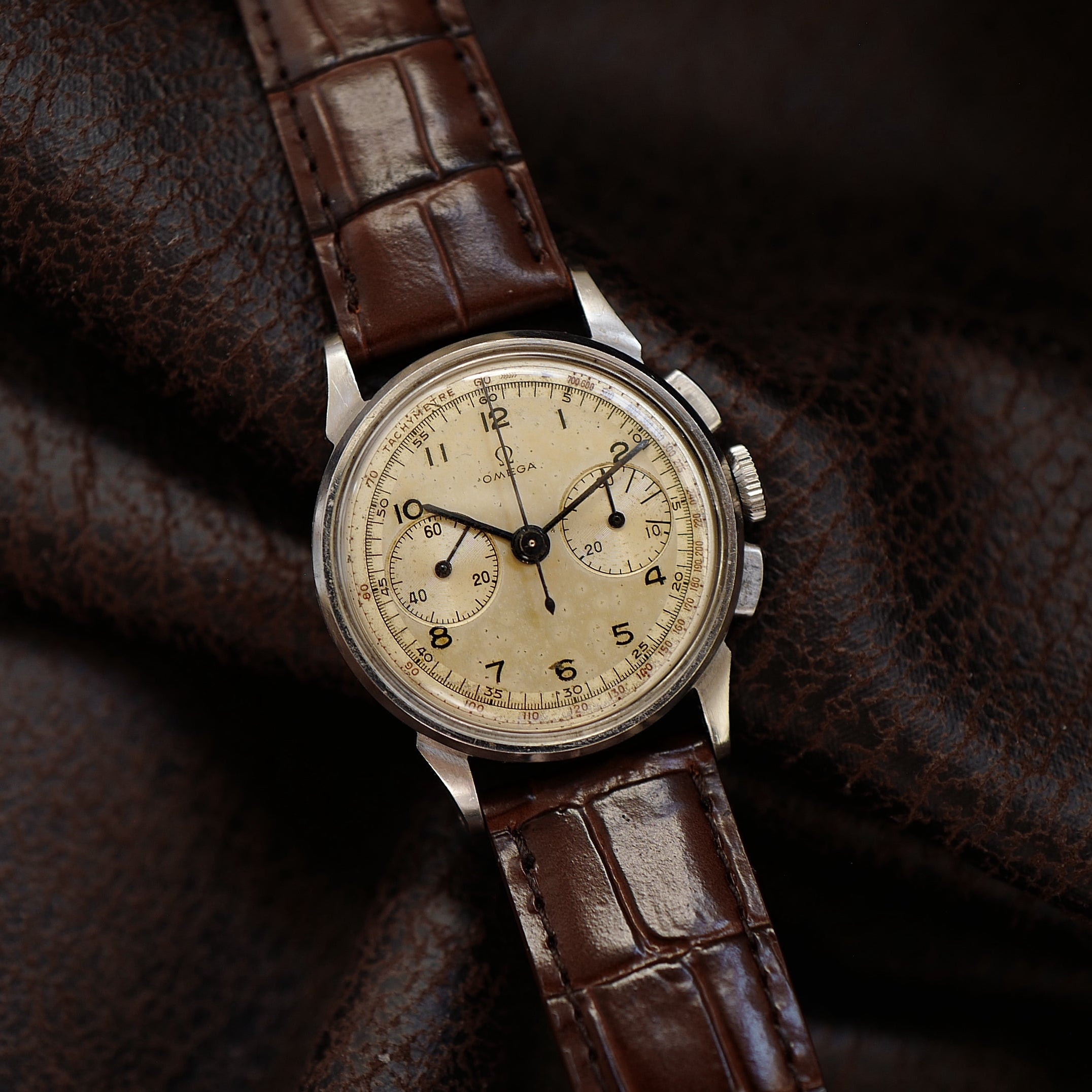 Omega Chronograph Faceted Lugs 1940s - (2276-1) 27CHRO
