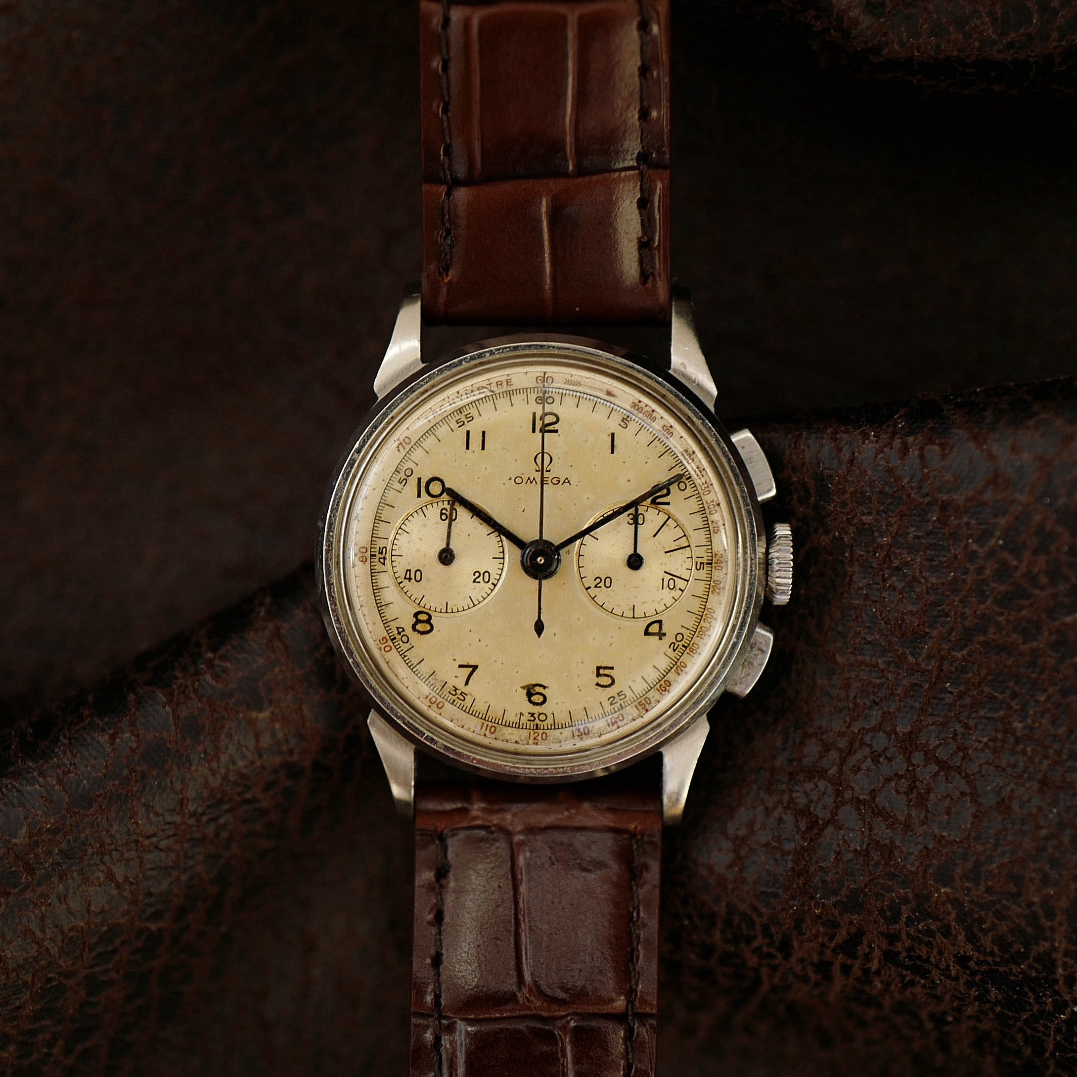Omega Chronograph Faceted Lugs 1940s - (2276-1) 27CHRO