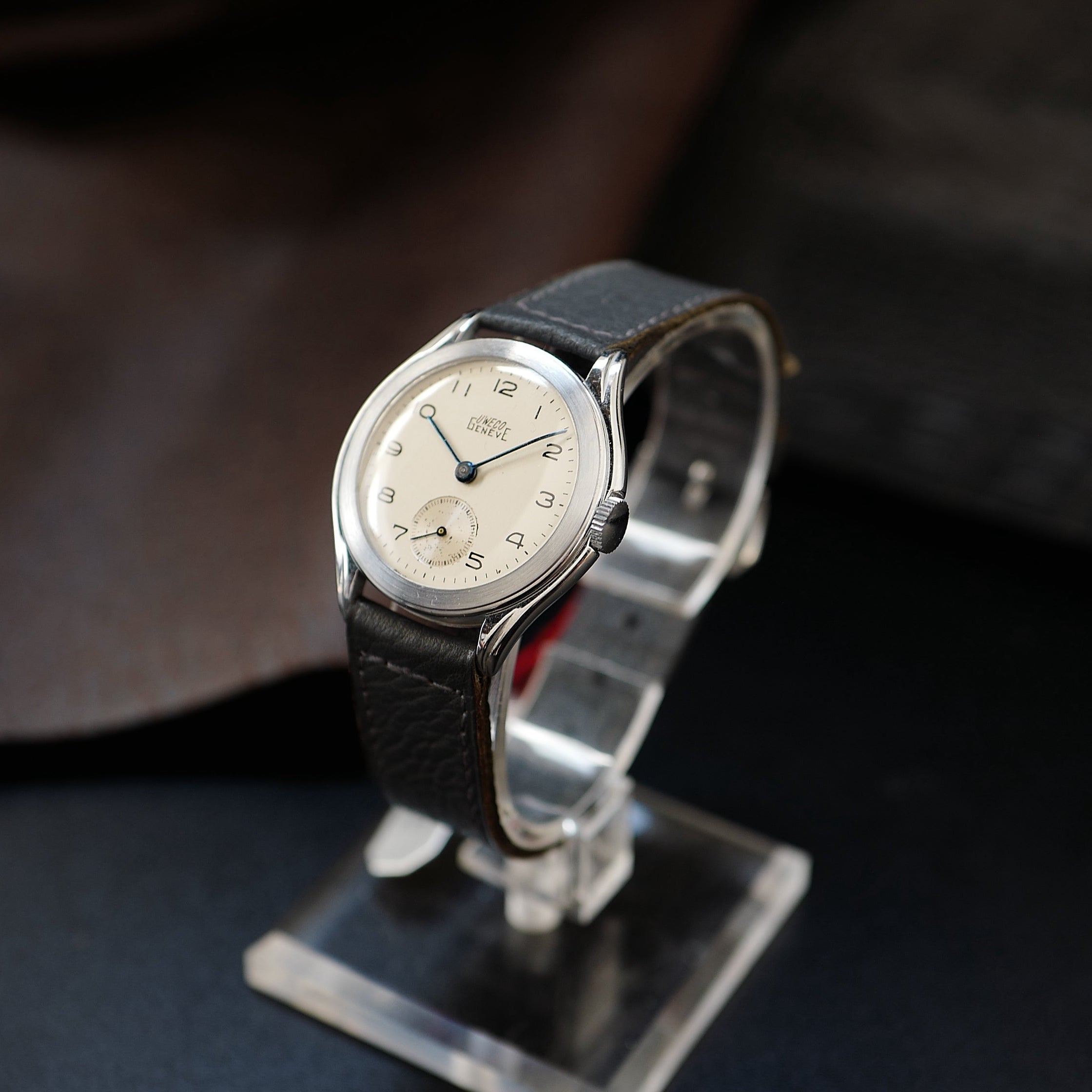 Uweco Genève Small Second (Universal Watch Company) N.O.S 1936