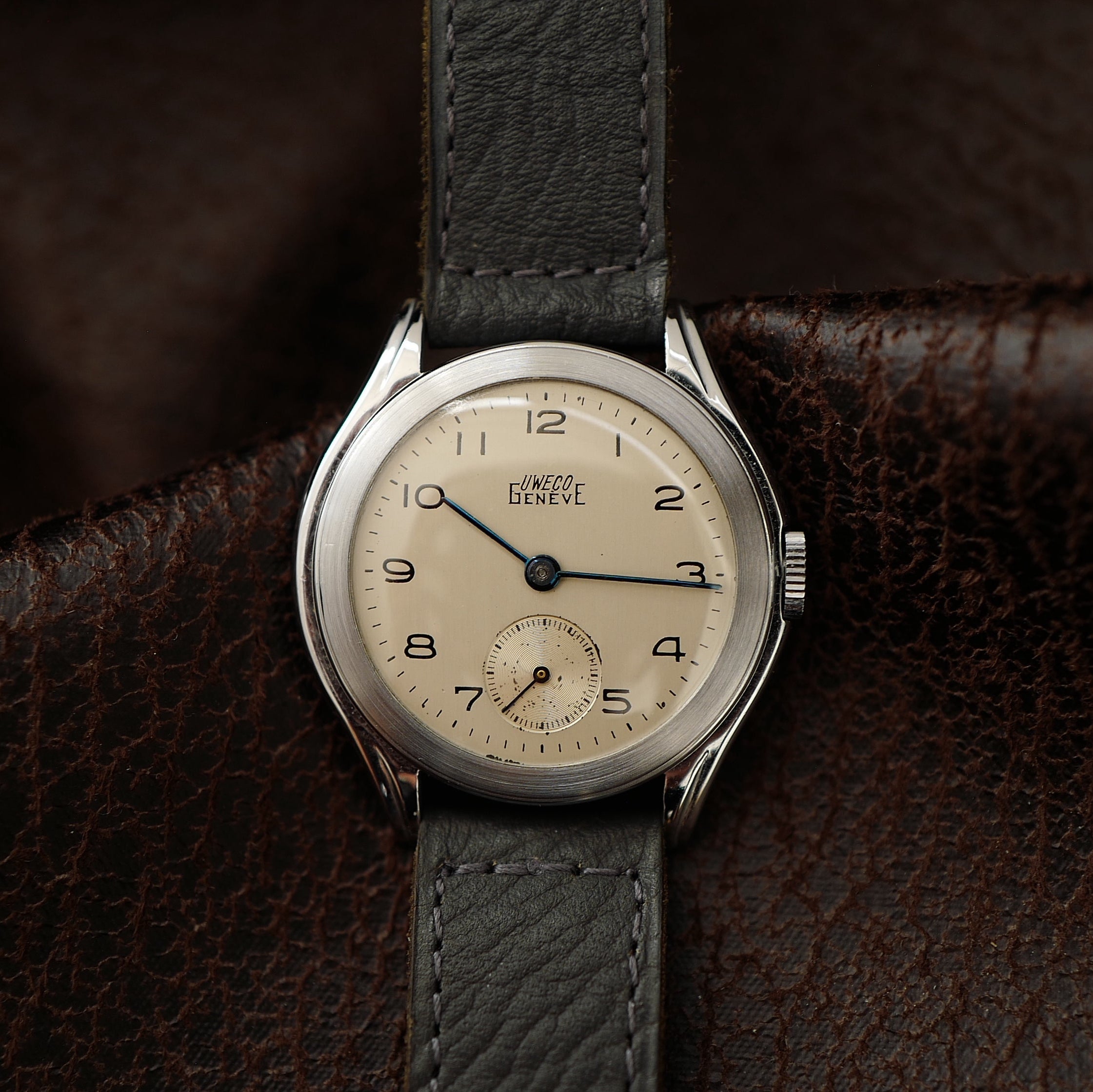 Uweco Genève Small Second (Universal Watch Company) N.O.S 1936