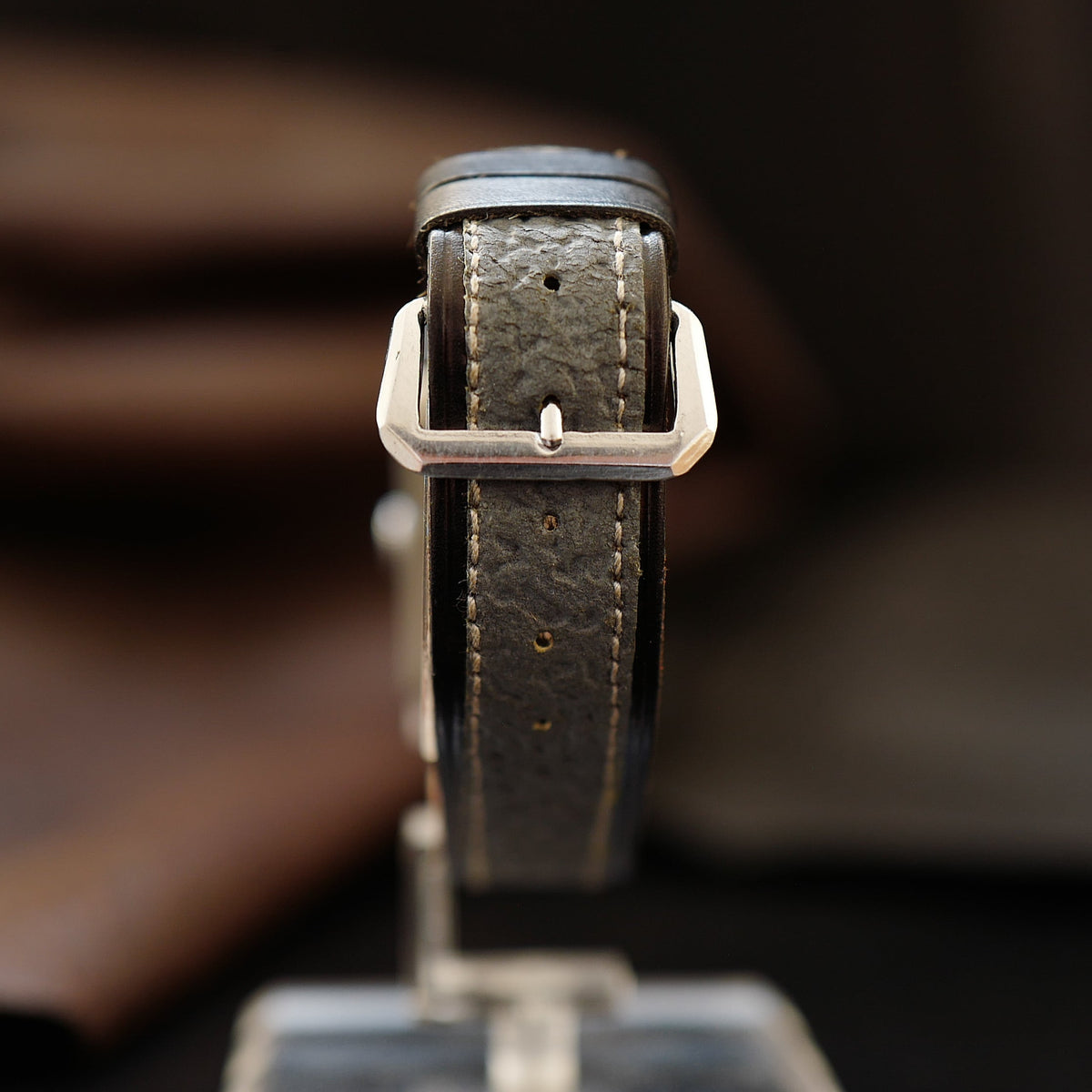 Mesa Type Tank Art Deco - Two Tone (Circa 1930)
