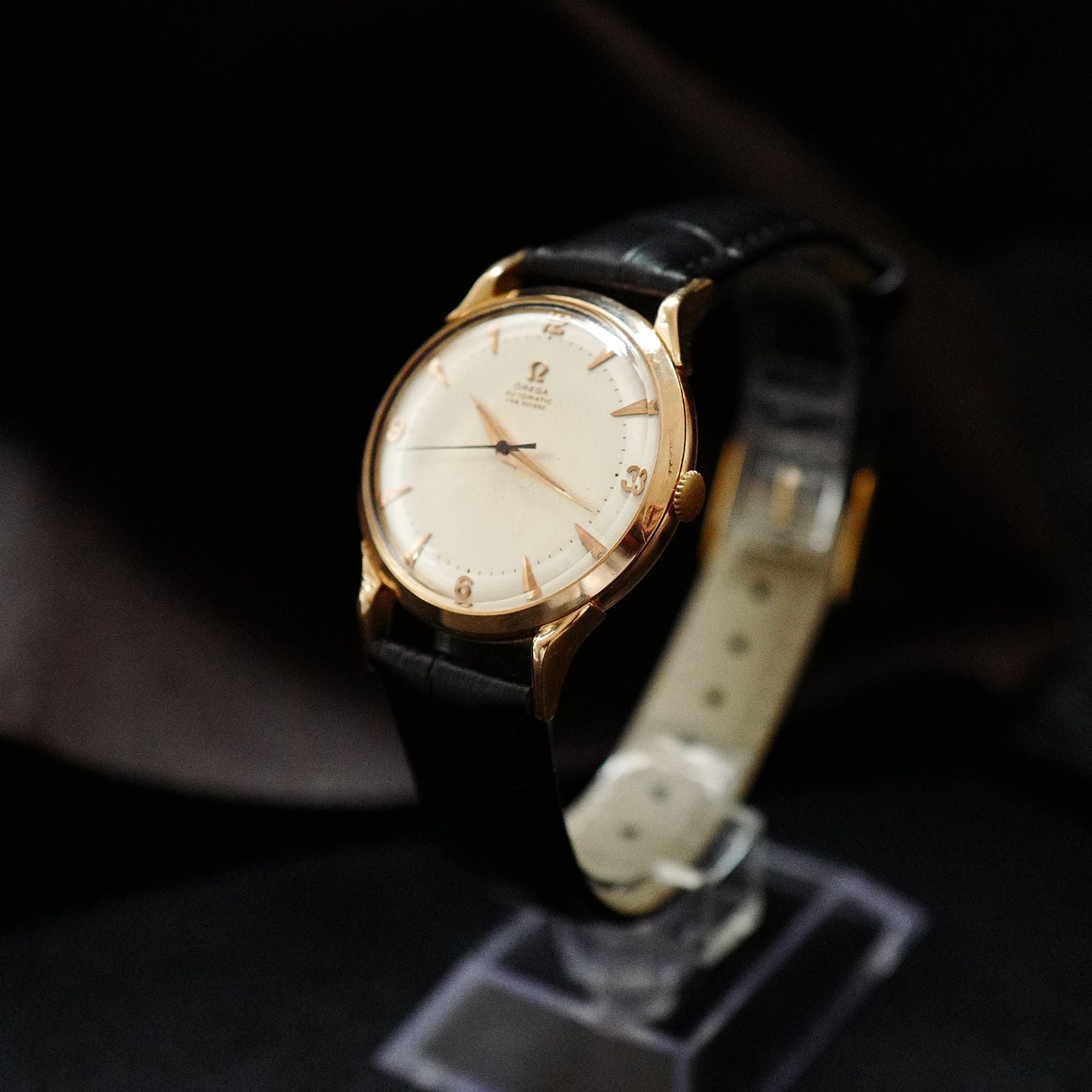 Omega Bumper 354 Rose Gold - 18k
