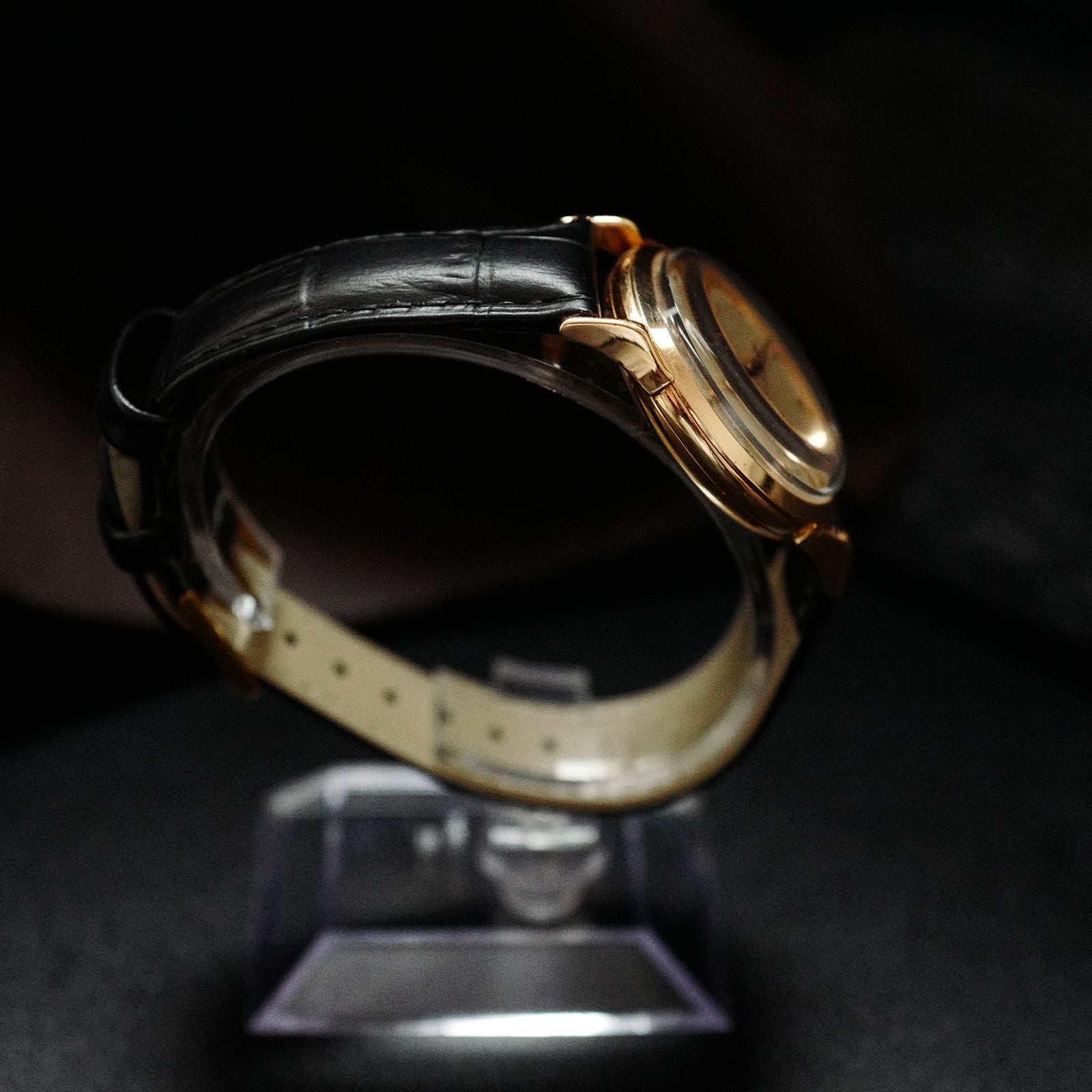 Omega Bumper 354 Rose Gold - 18k