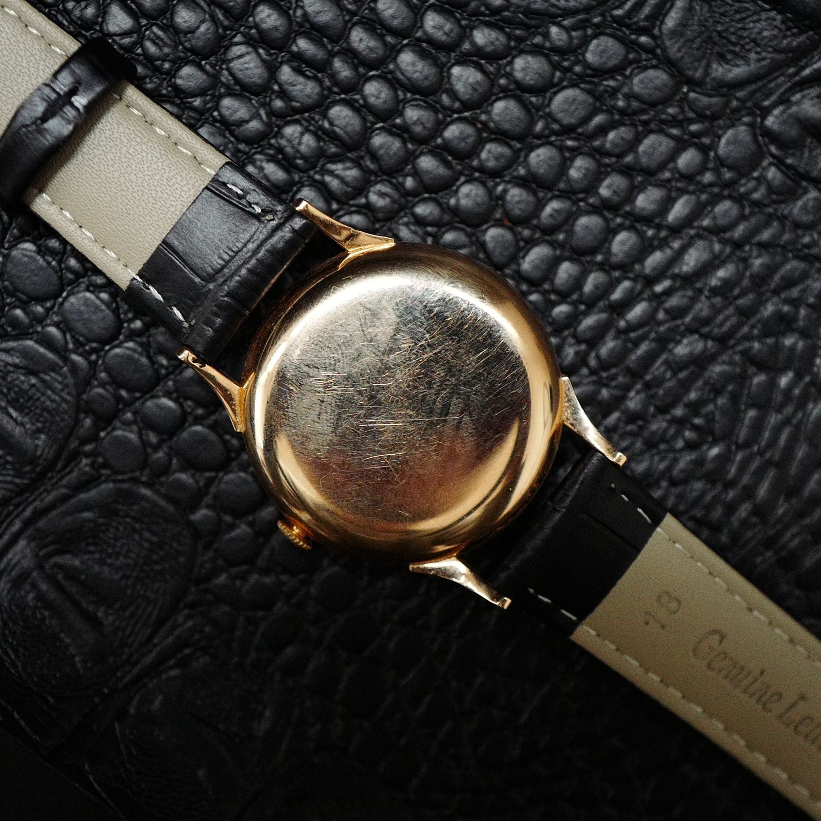 Omega Bumper 354 Rose Gold - 18k