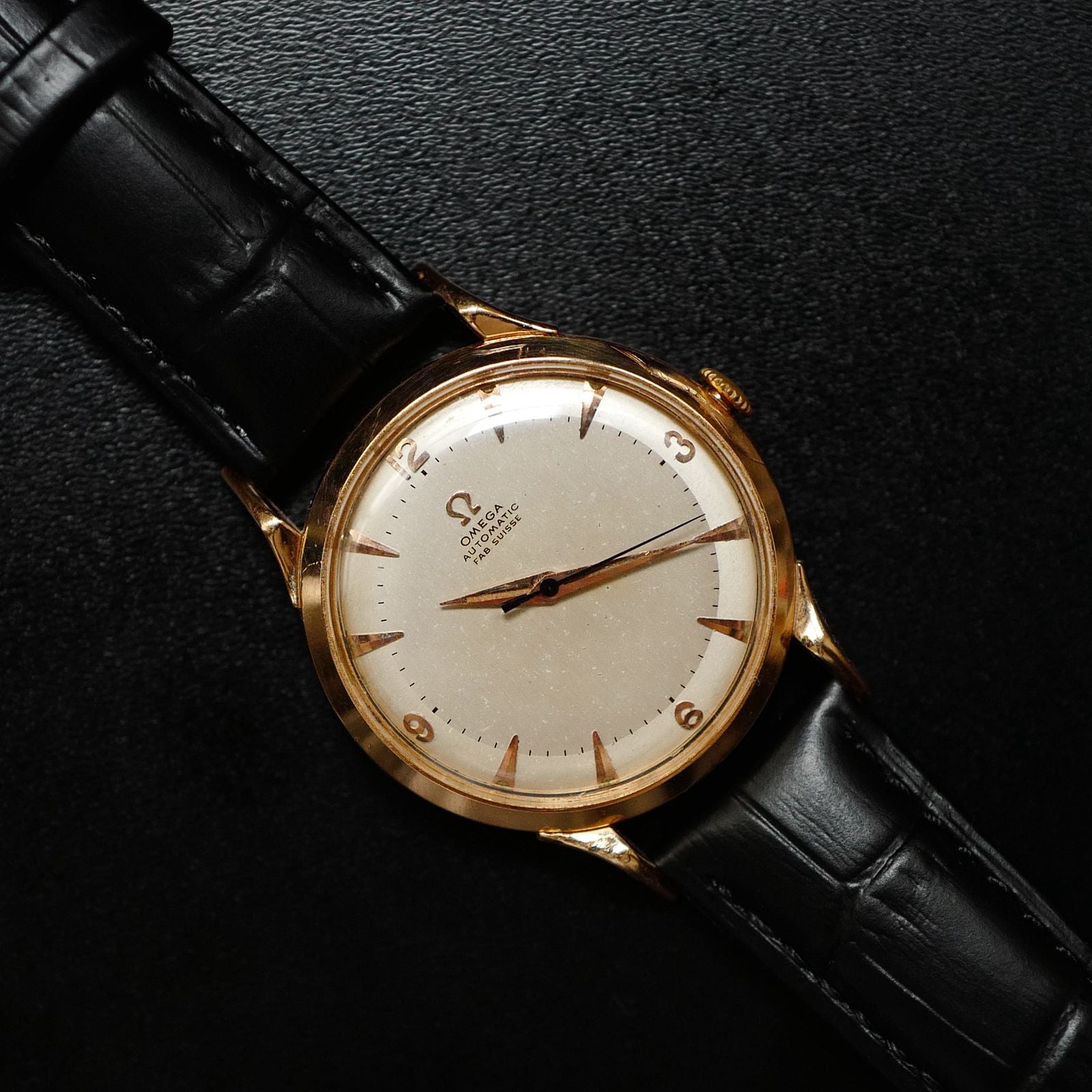 Omega Bumper 354 Rose Gold - 18k