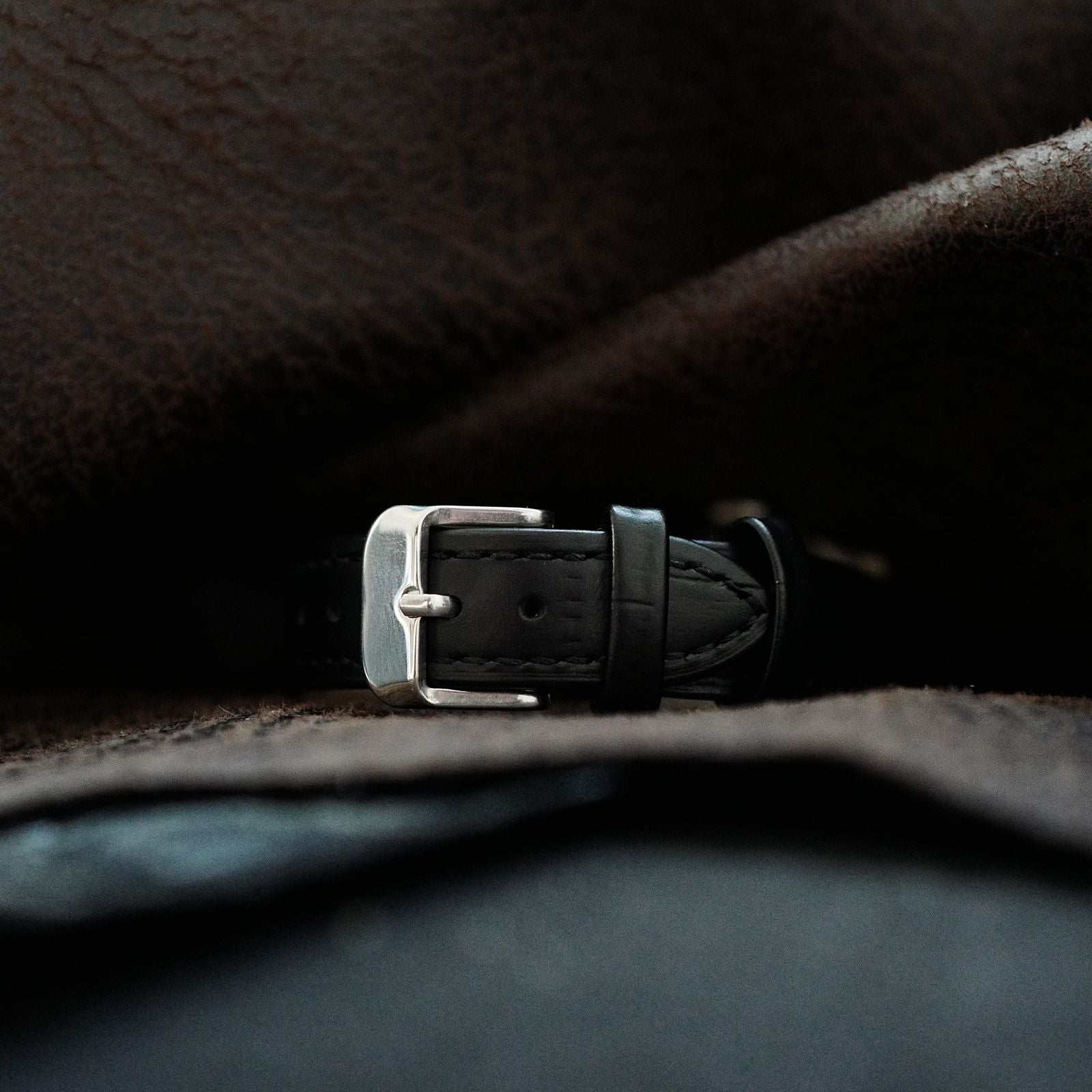 Unic Military World Ware Two Tone