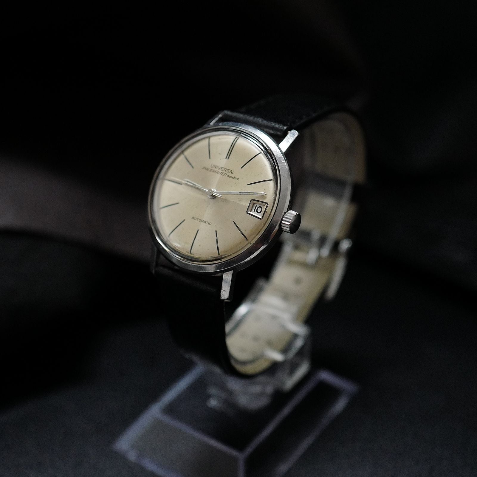 Universal Genève Polerouter Date