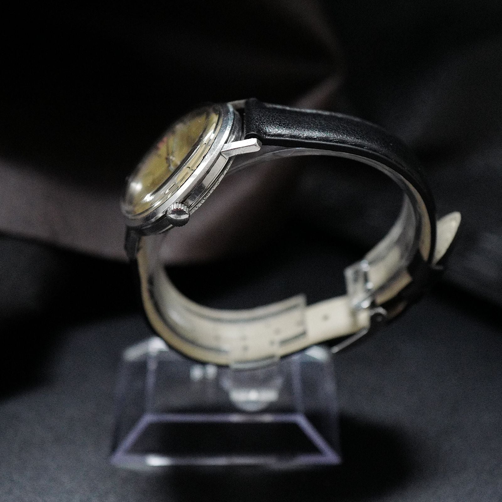 Universal Genève Polerouter Date