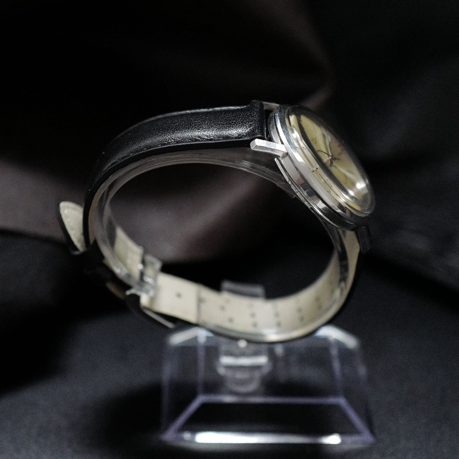 Universal Genève Polerouter Date