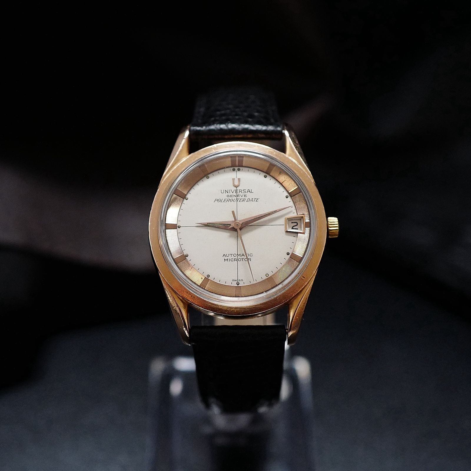 Universal Genève Polerouter Date