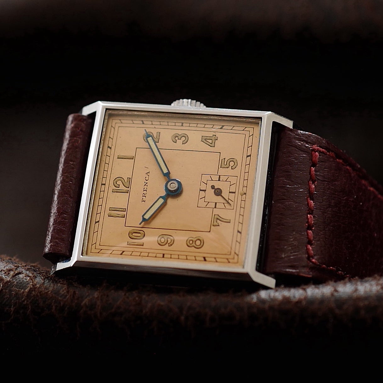 Frenca Tank Carrée Salmon Dial | Pièces horlogères. 