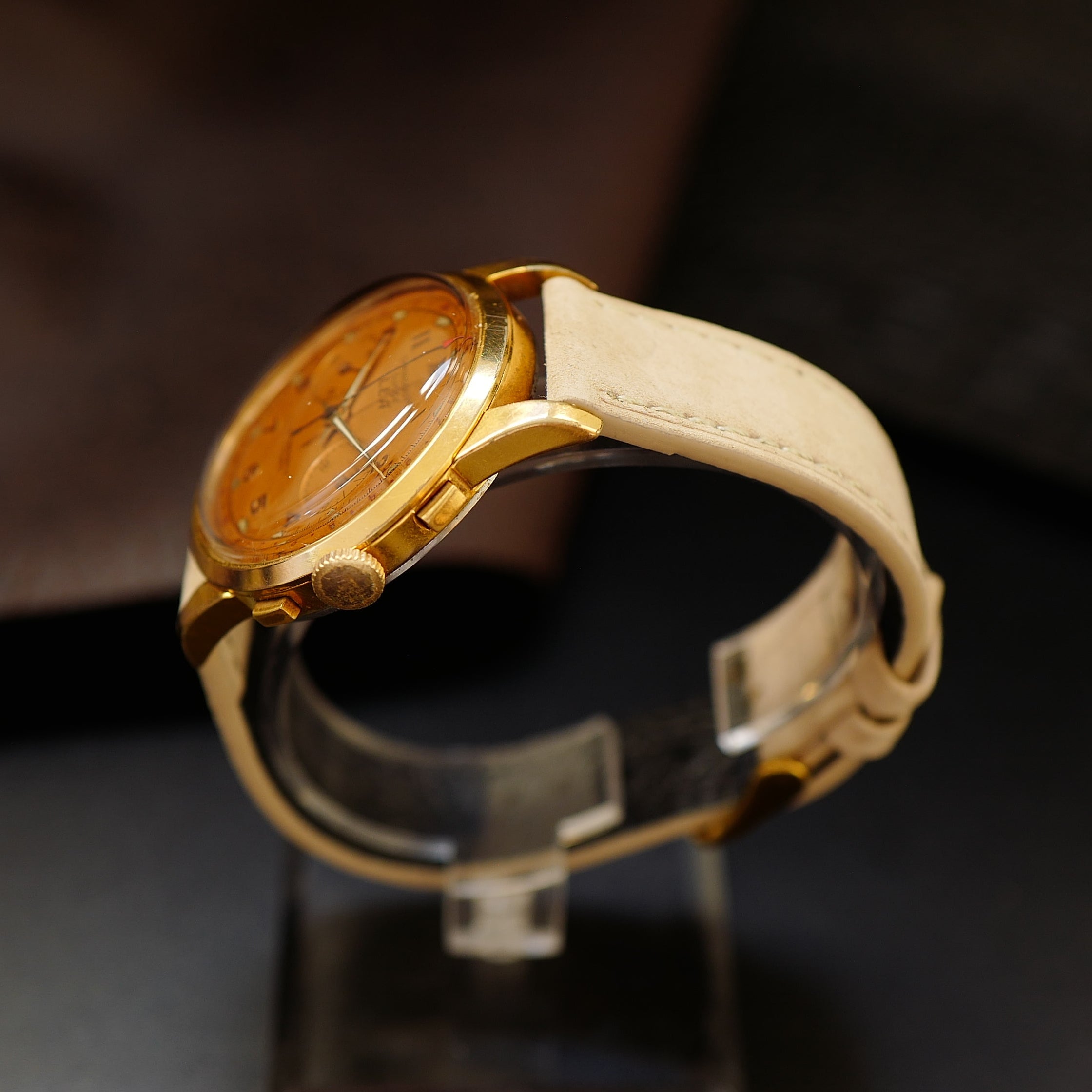 Chronographe Suisse Léa Salmon Dial - 1950's