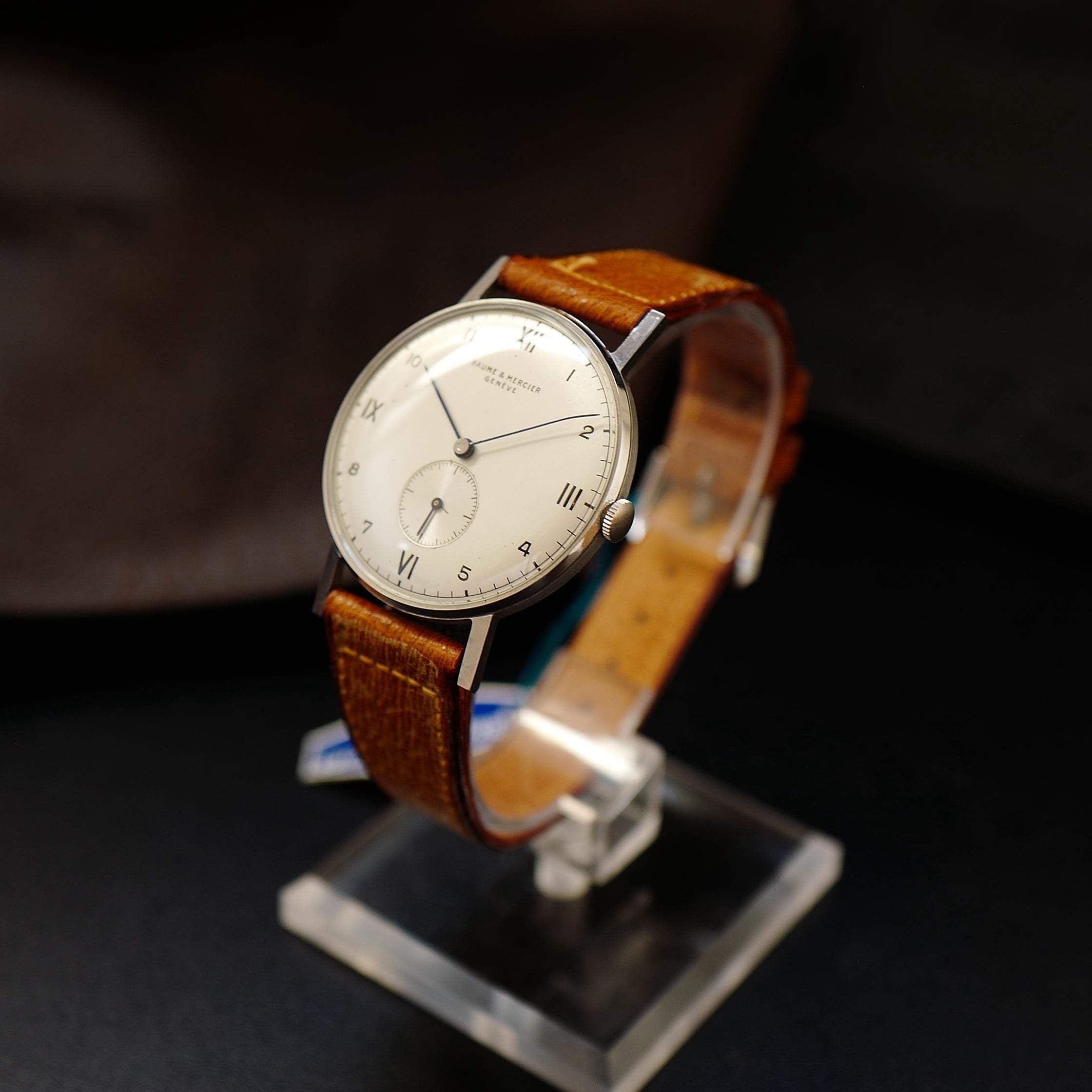 Baume & Mercier Calatrava Bauhaus - Oversize Case 1950s N.O.S