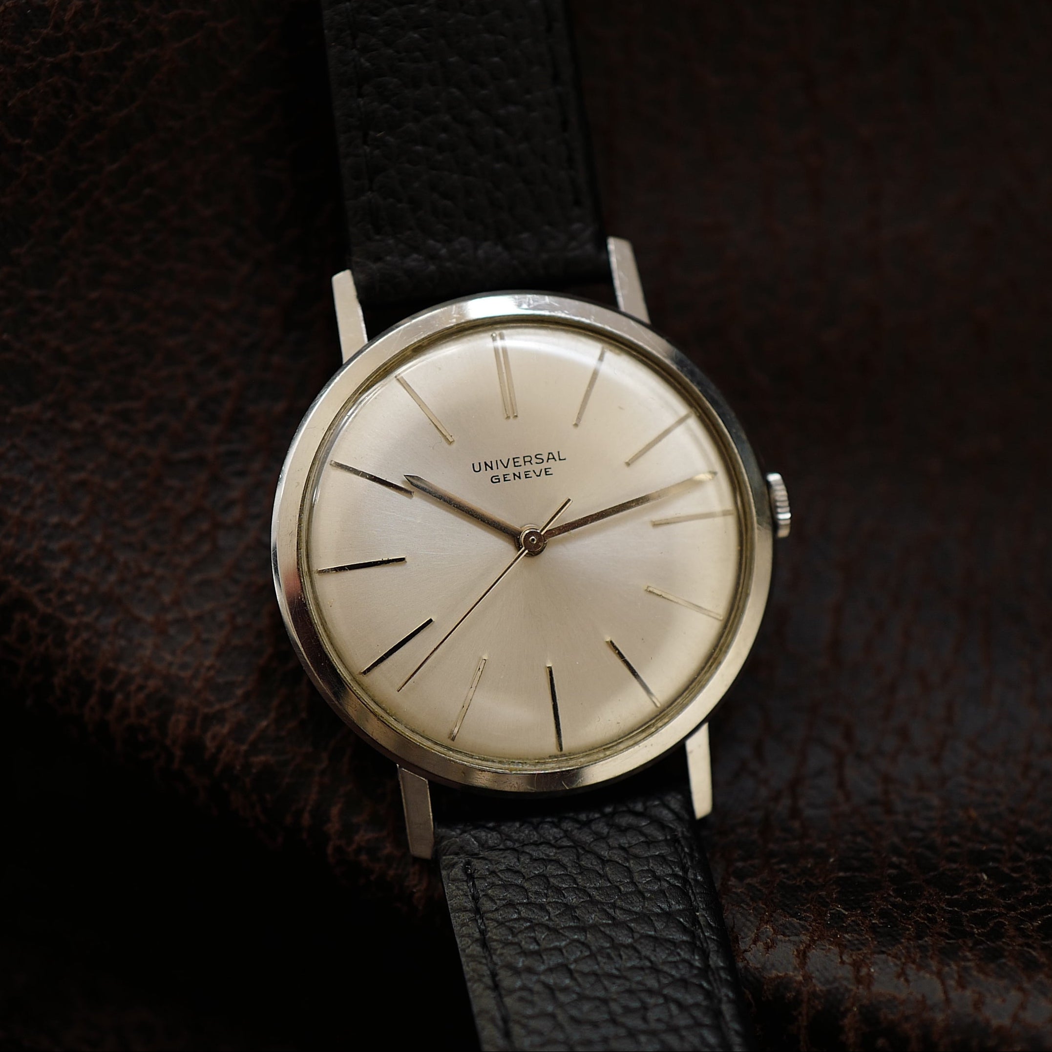 Universal Genève Thin Case - Silver Dial 1960's (211202-8)