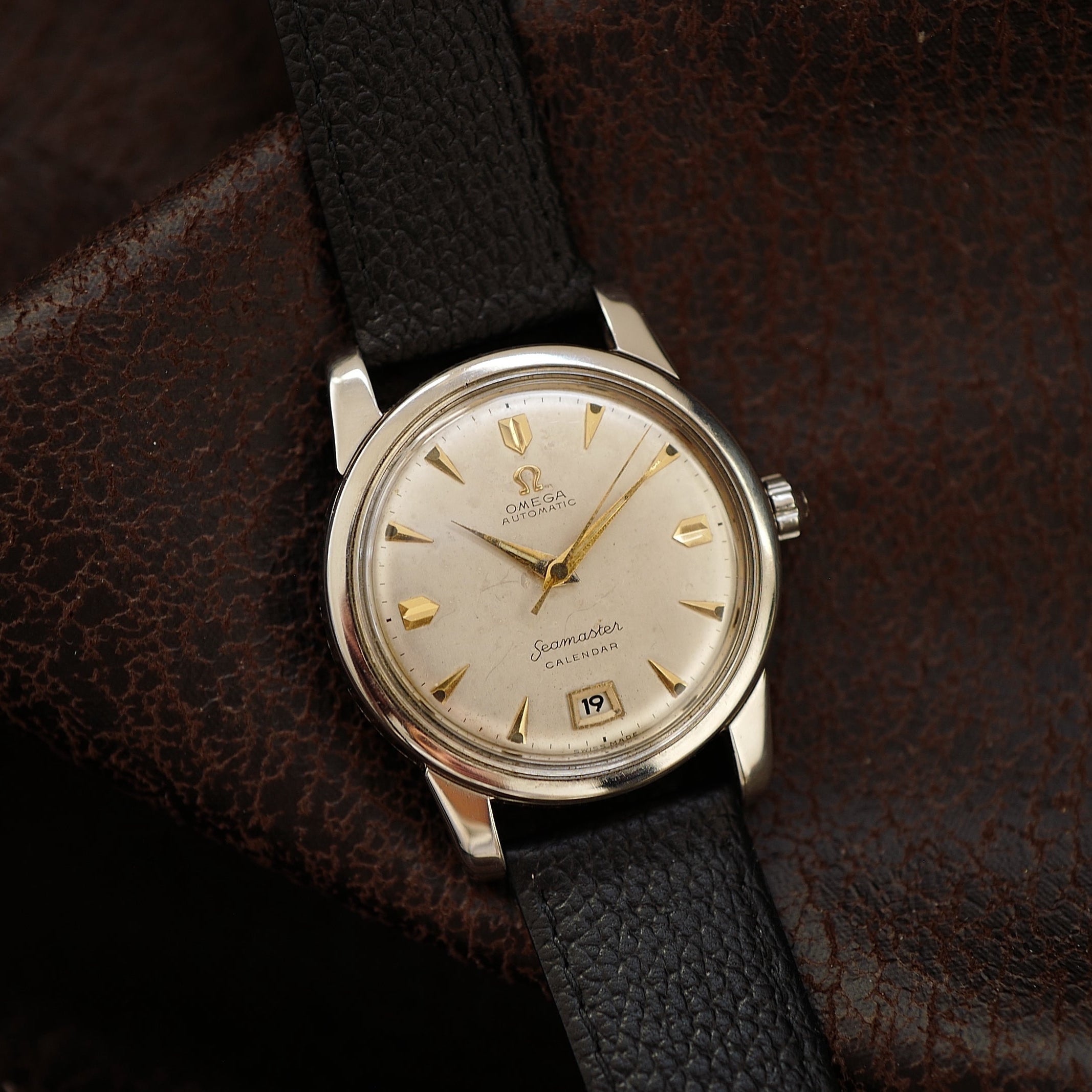 Omega Seamaster Calendar - Silver Dial 1950s (2757-4 SC)