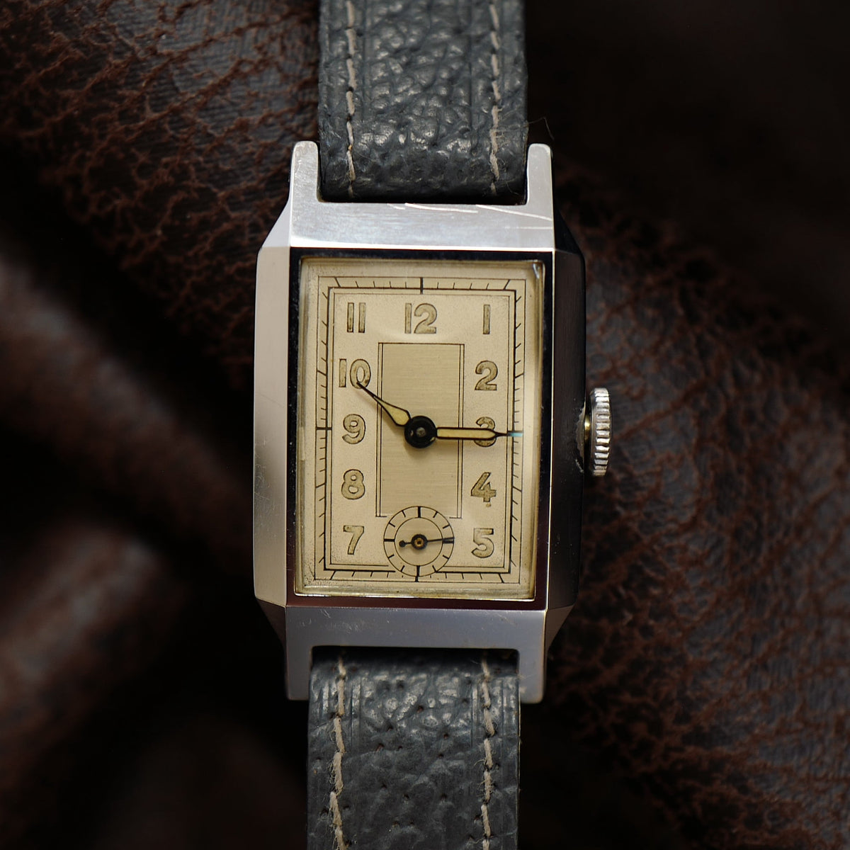 Mesa Type Tank Two Tone - Art Deco 1930’s
