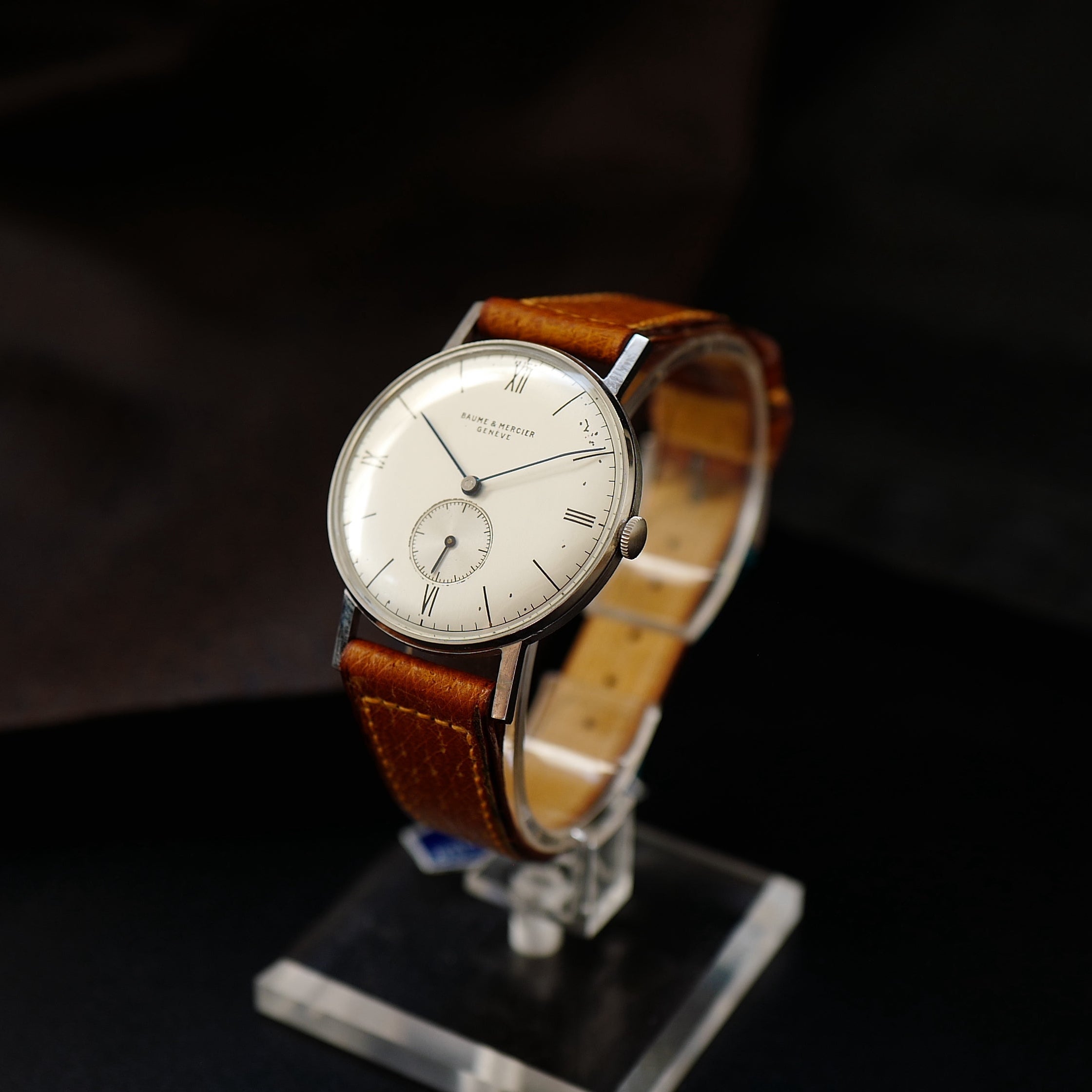 Baume & Mercier Calatrava Bauhaus - Oversize Case 1950s N.O.S