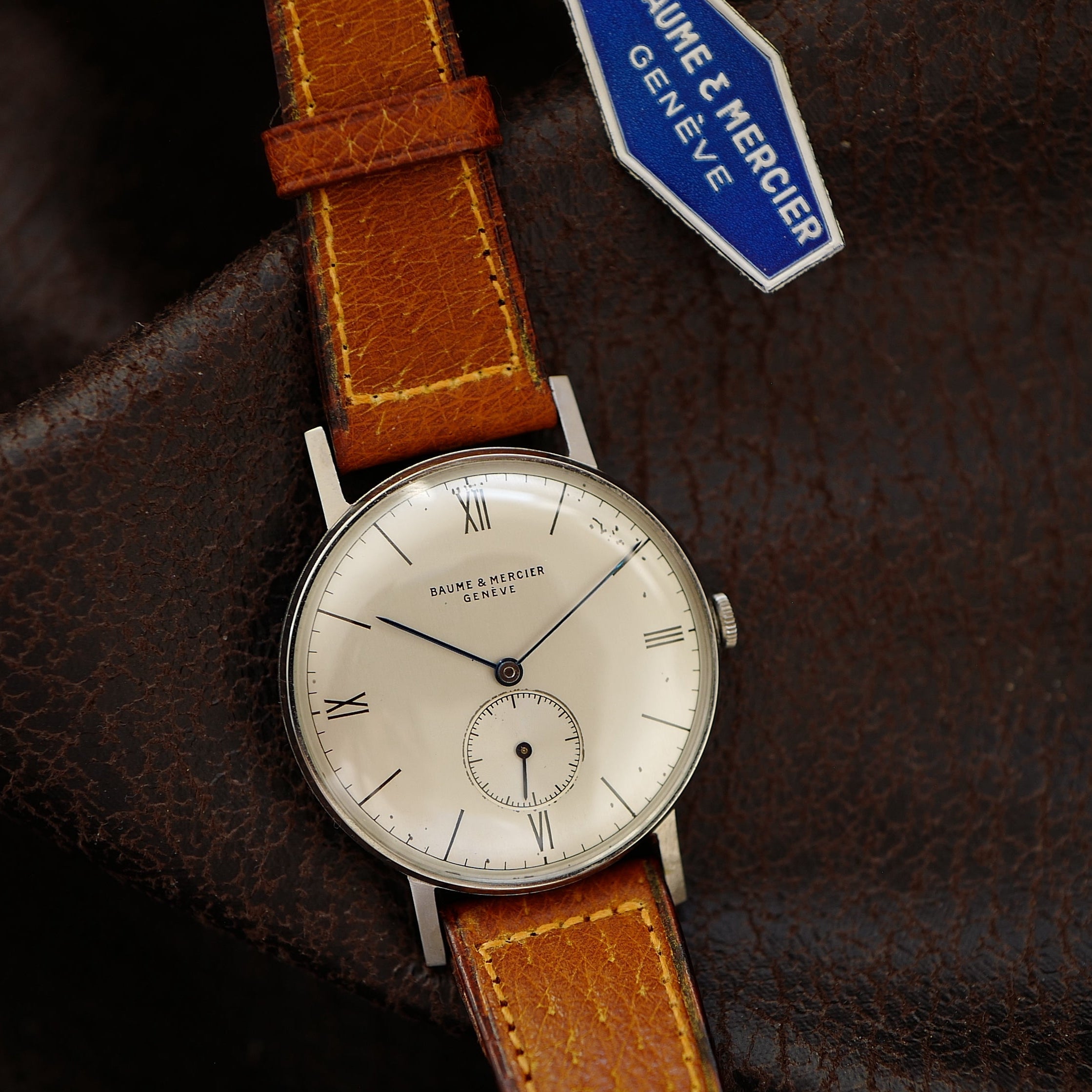 Baume & Mercier Calatrava Bauhaus - Oversize Case 1950s N.O.S