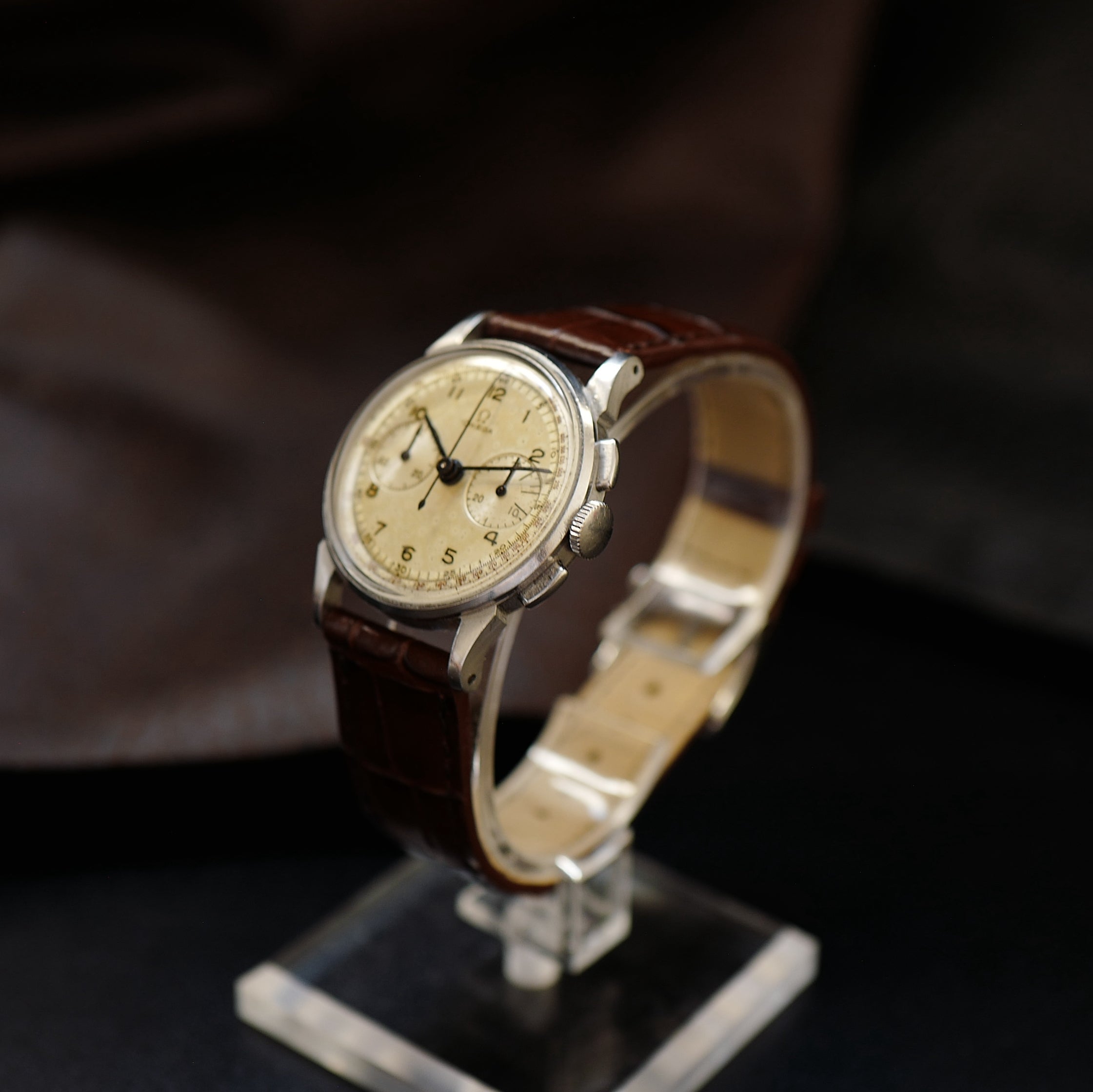 Omega Chronograph Faceted Lugs 1940s - (2276-1) 27CHRO