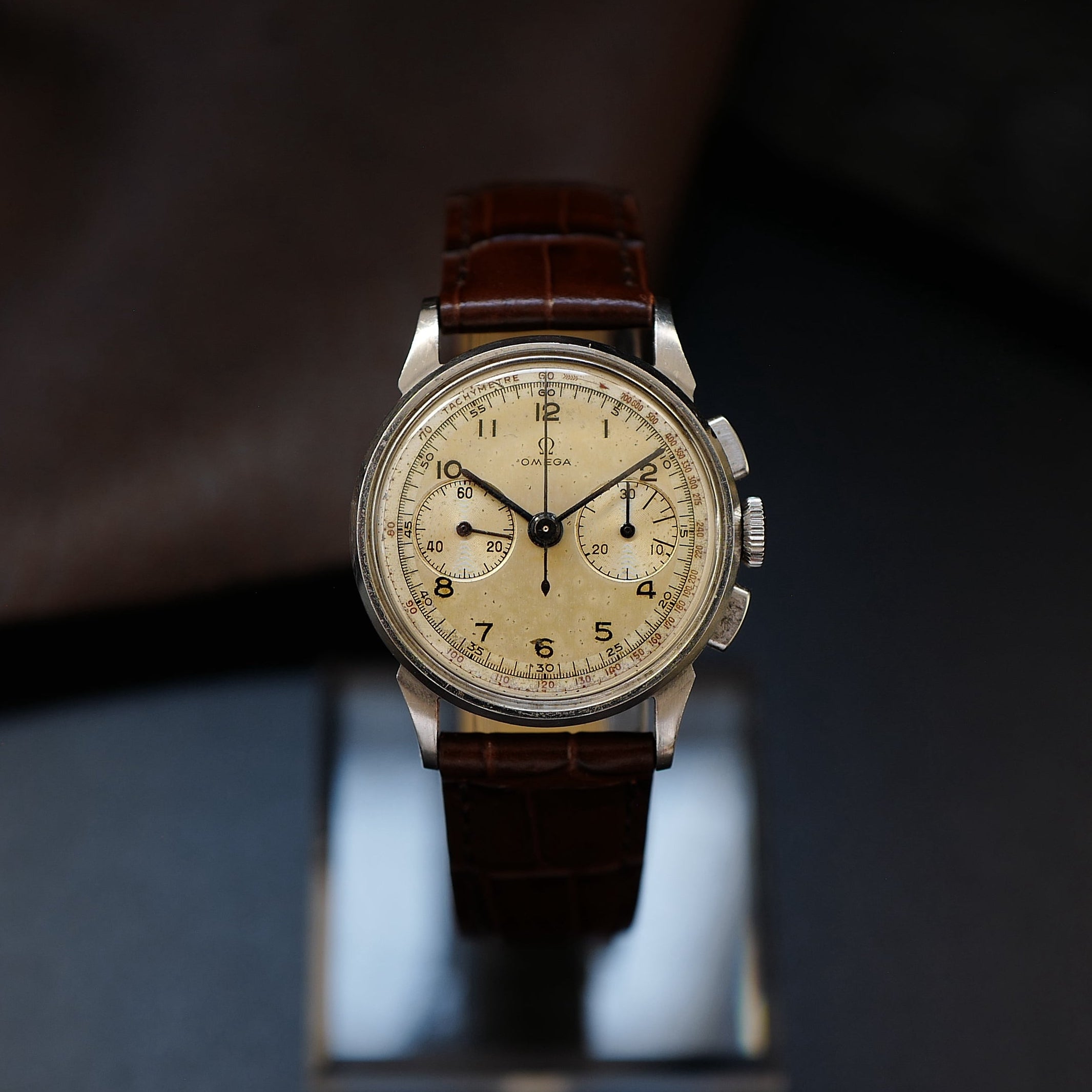 Omega Chronographe 1940, montre vintage élégante, révisée, d'origine 