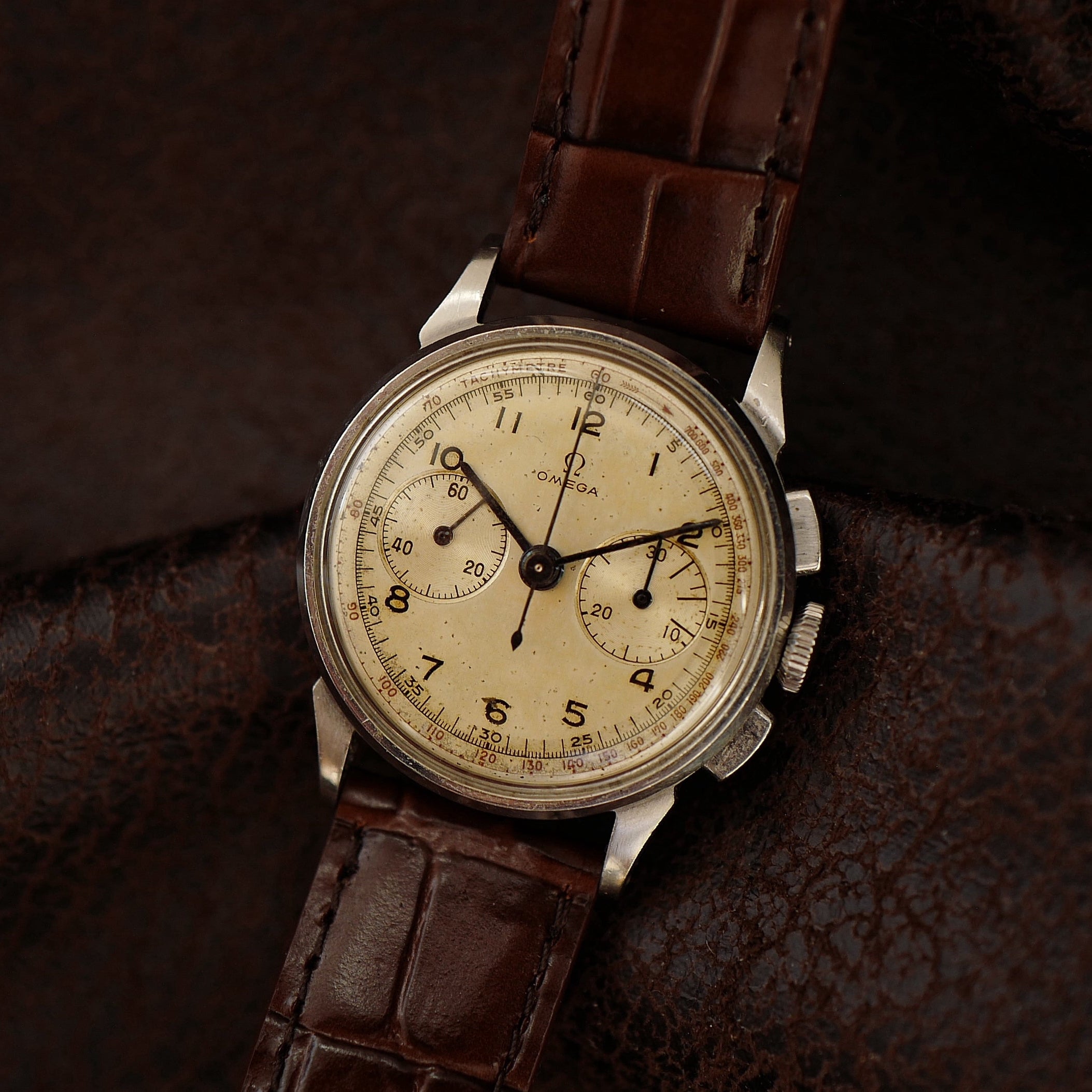 Omega Chronograph Faceted Lugs 1940s - (2276-1) 27CHRO