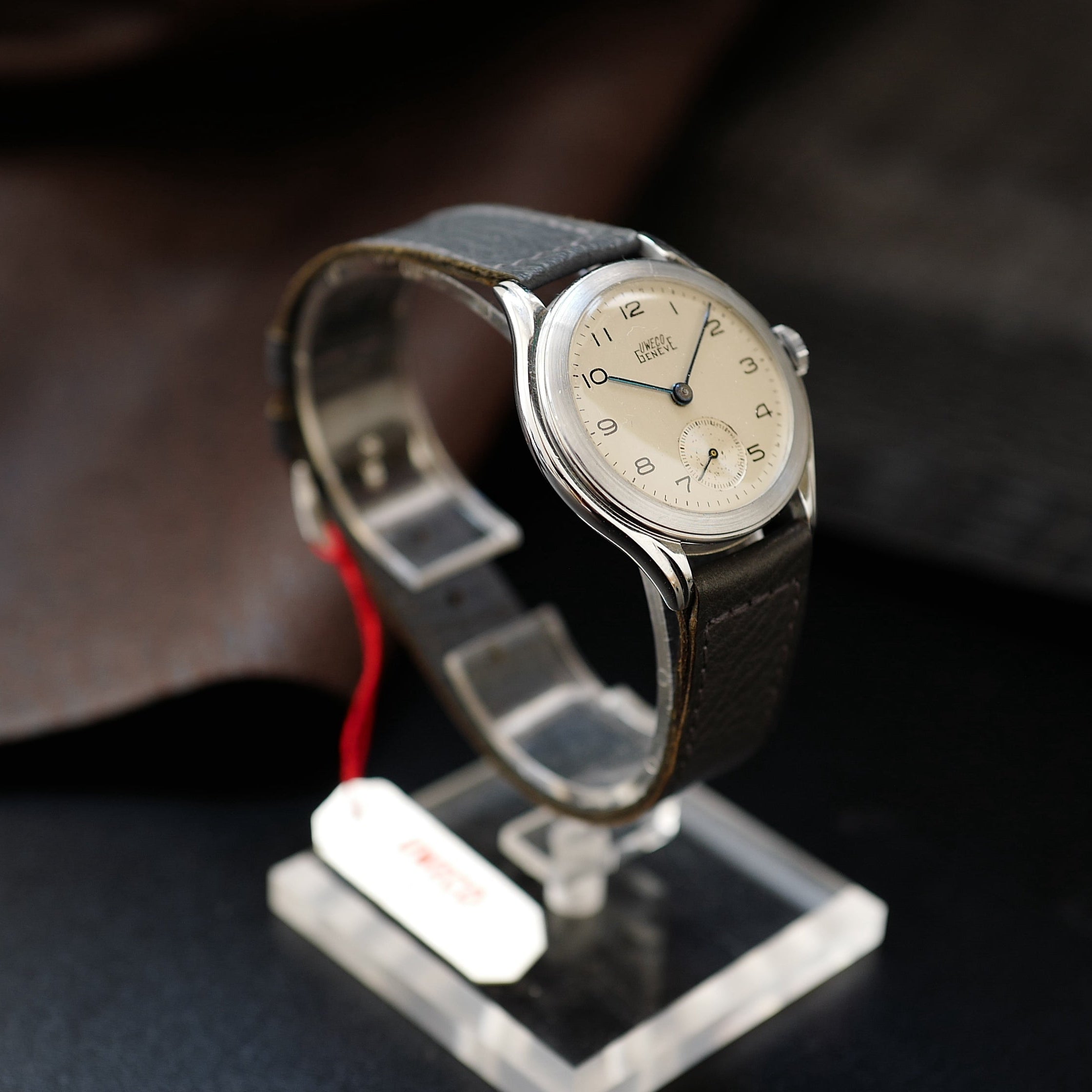 Uweco Genève Small Second (Universal Watch Company) N.O.S 1936