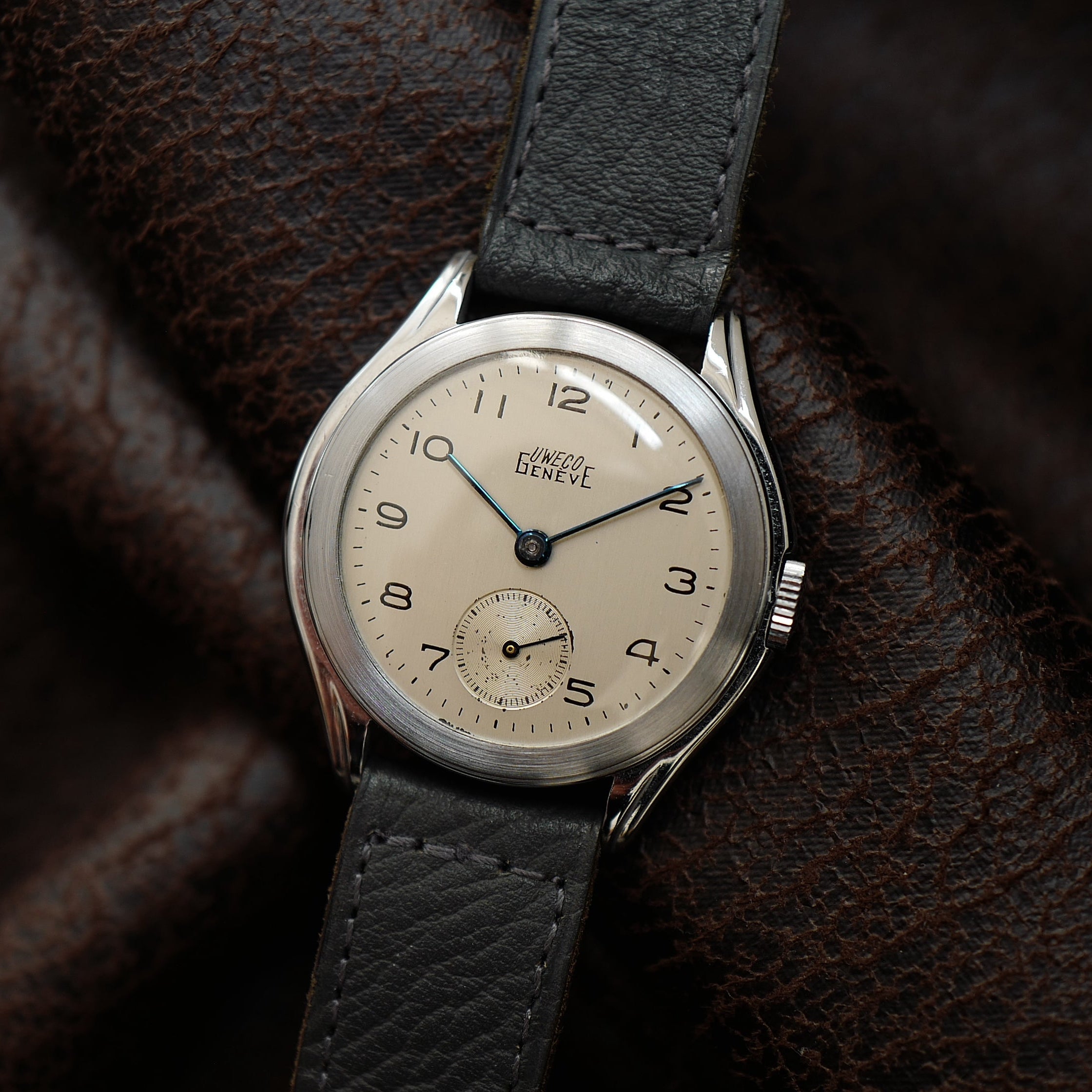 Uweco Genève Small Second (Universal Watch Company) N.O.S 1936