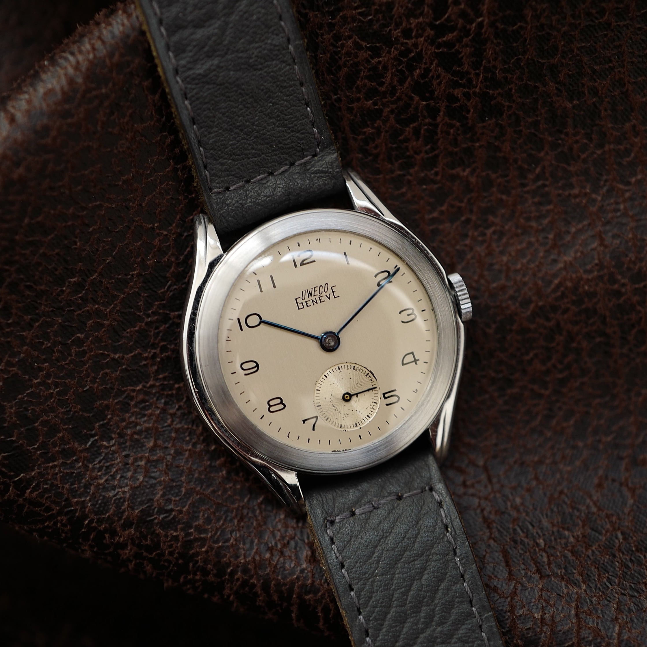 Uweco Genève Small Second (Universal Watch Company) N.O.S 1936