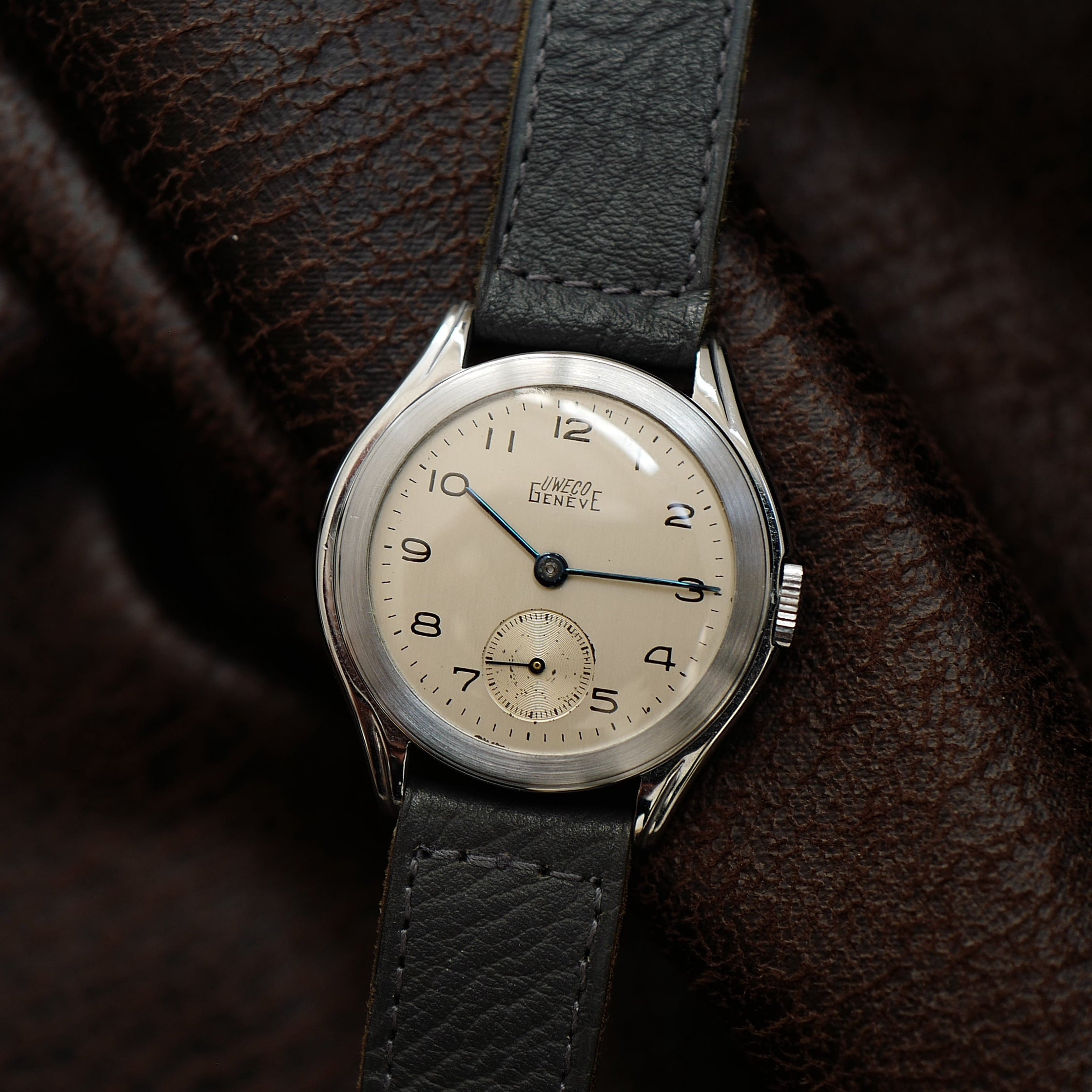 Uweco Genève Small Second (Universal Watch Company) N.O.S 1936