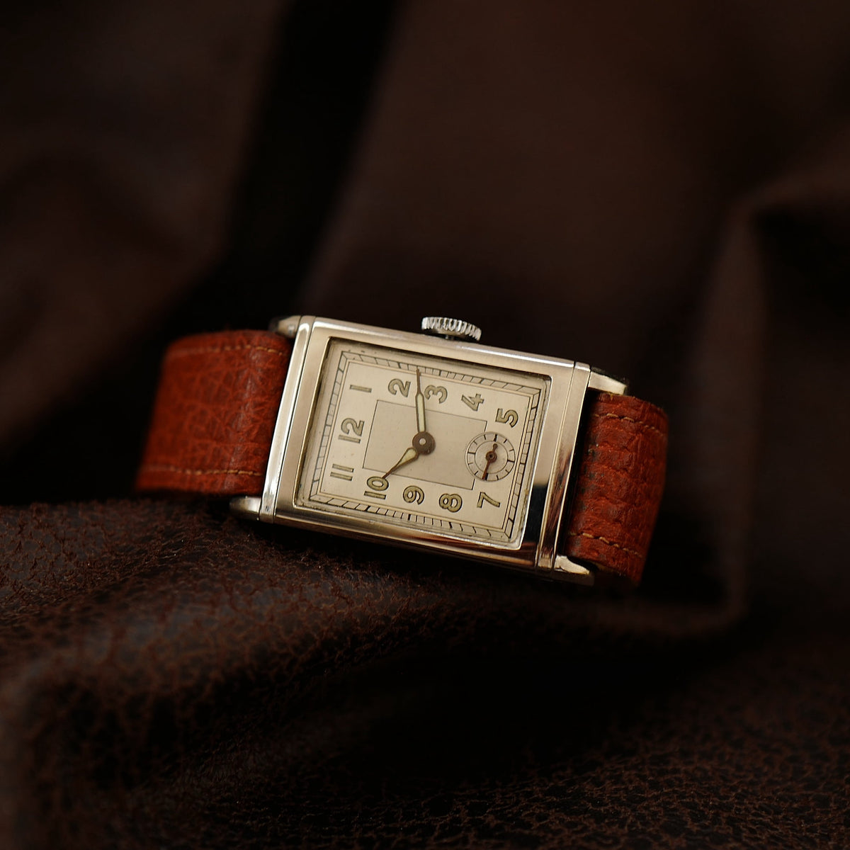 Mesa Type Tank Two Tone - Circa 1930