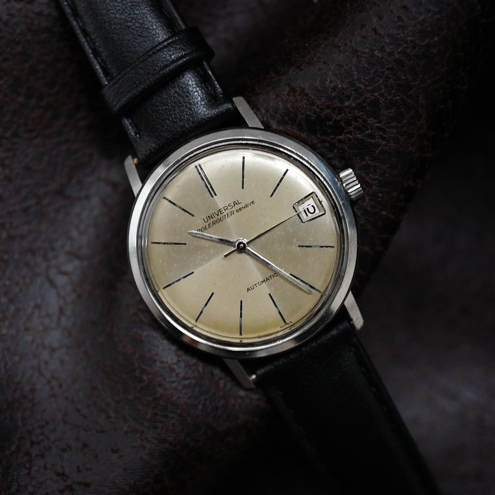 Universal Genève Polerouter Date