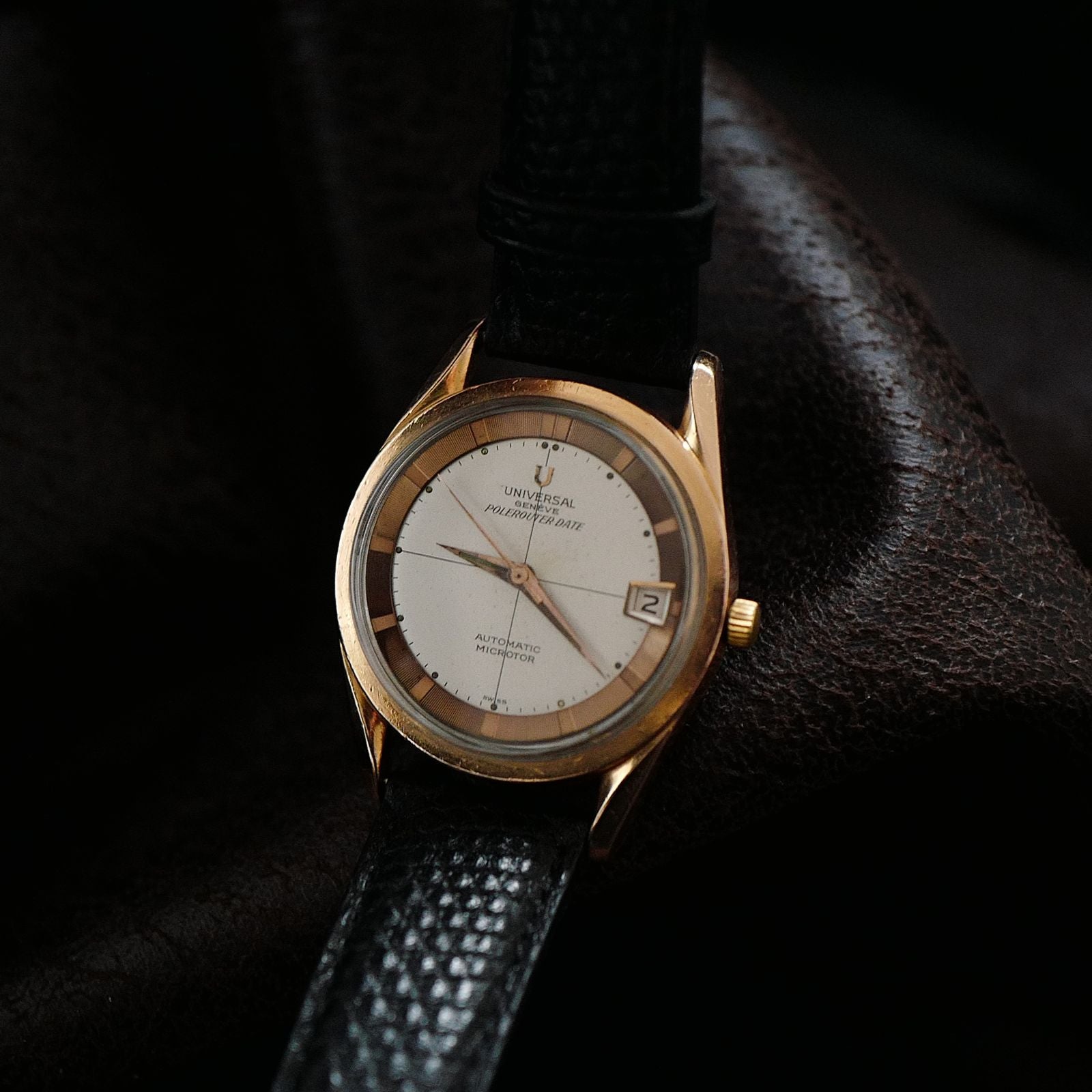 Universal Genève Polerouter Date